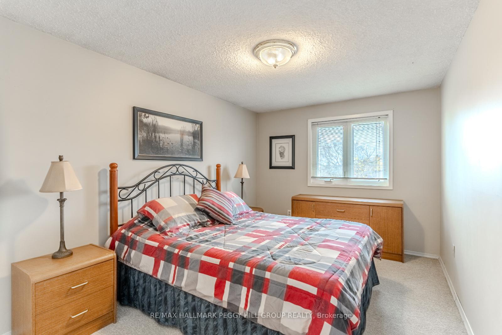 Photo 10 of 31 Little Avenue, Barrie, Allandale Heights — HOMEH