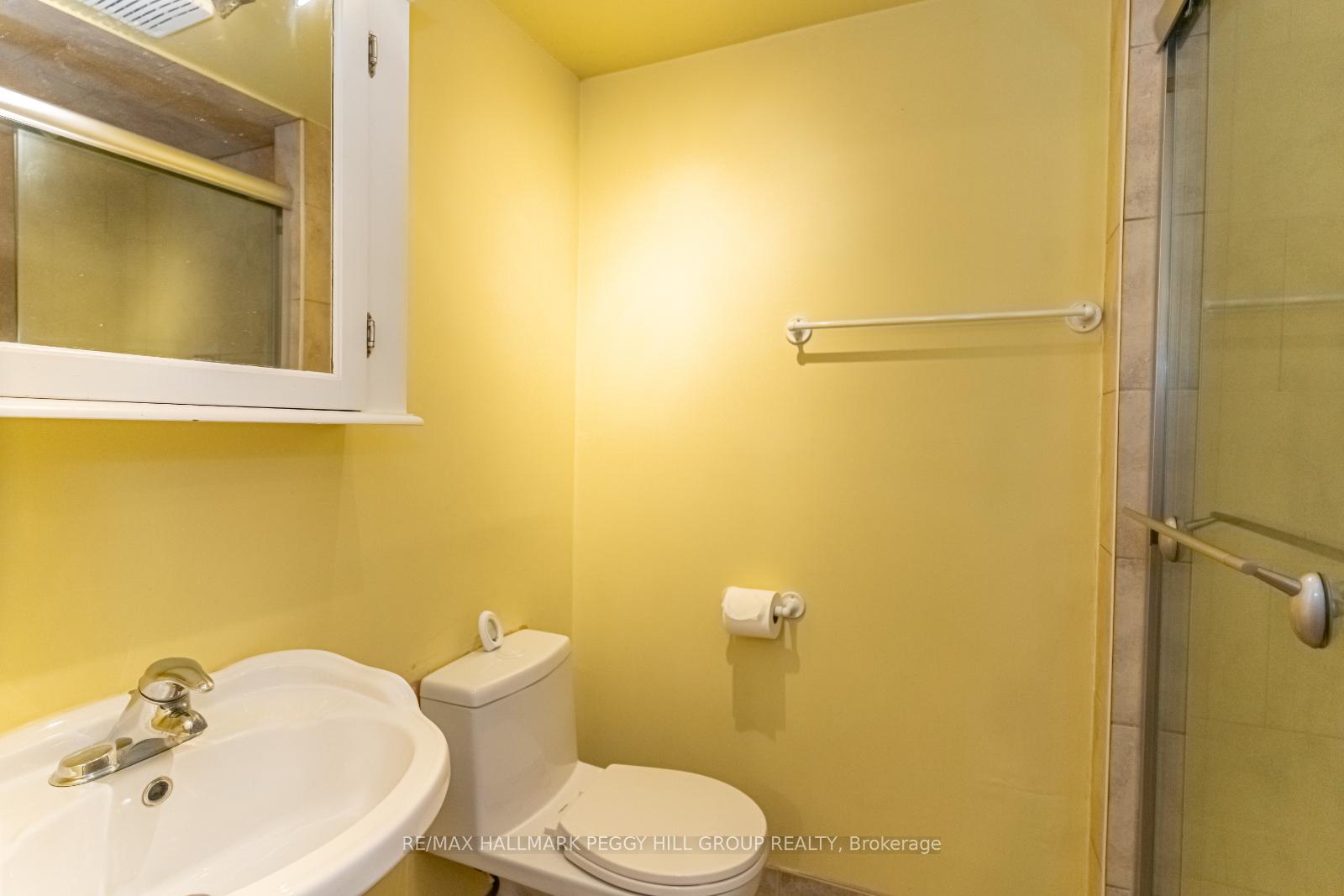 Photo 14 of 31 Little Avenue, Barrie, Allandale Heights — HOMEH
