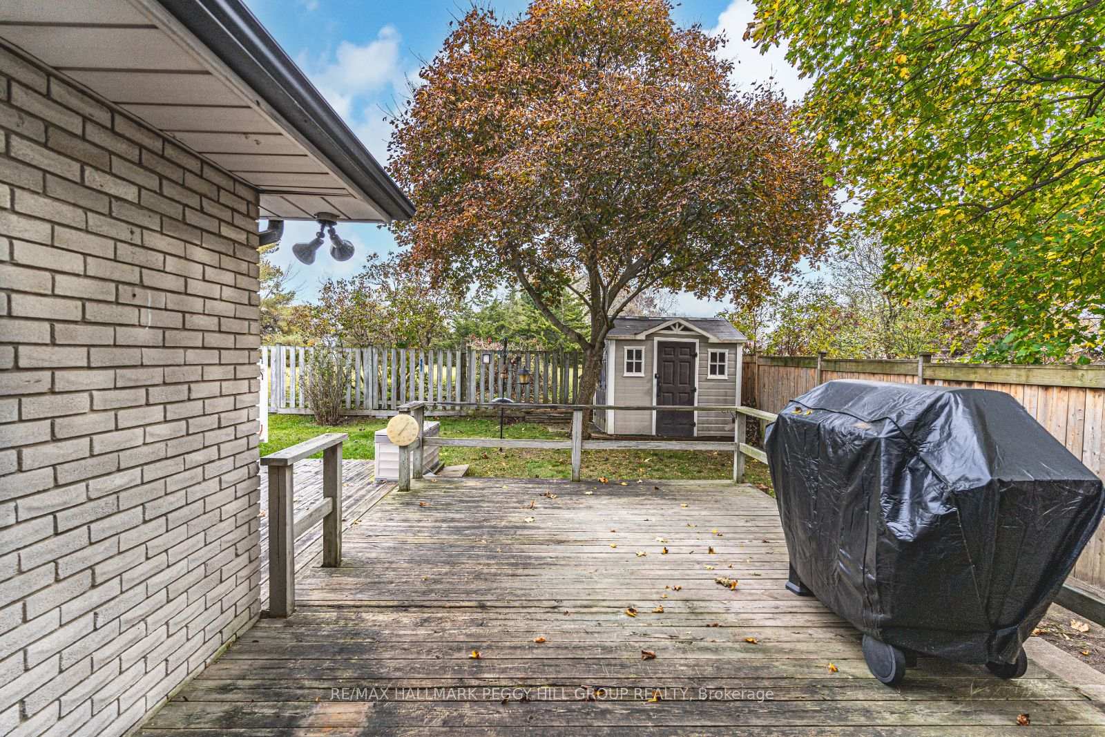 Photo 15 of 31 Little Avenue, Barrie, Allandale Heights — HOMEH