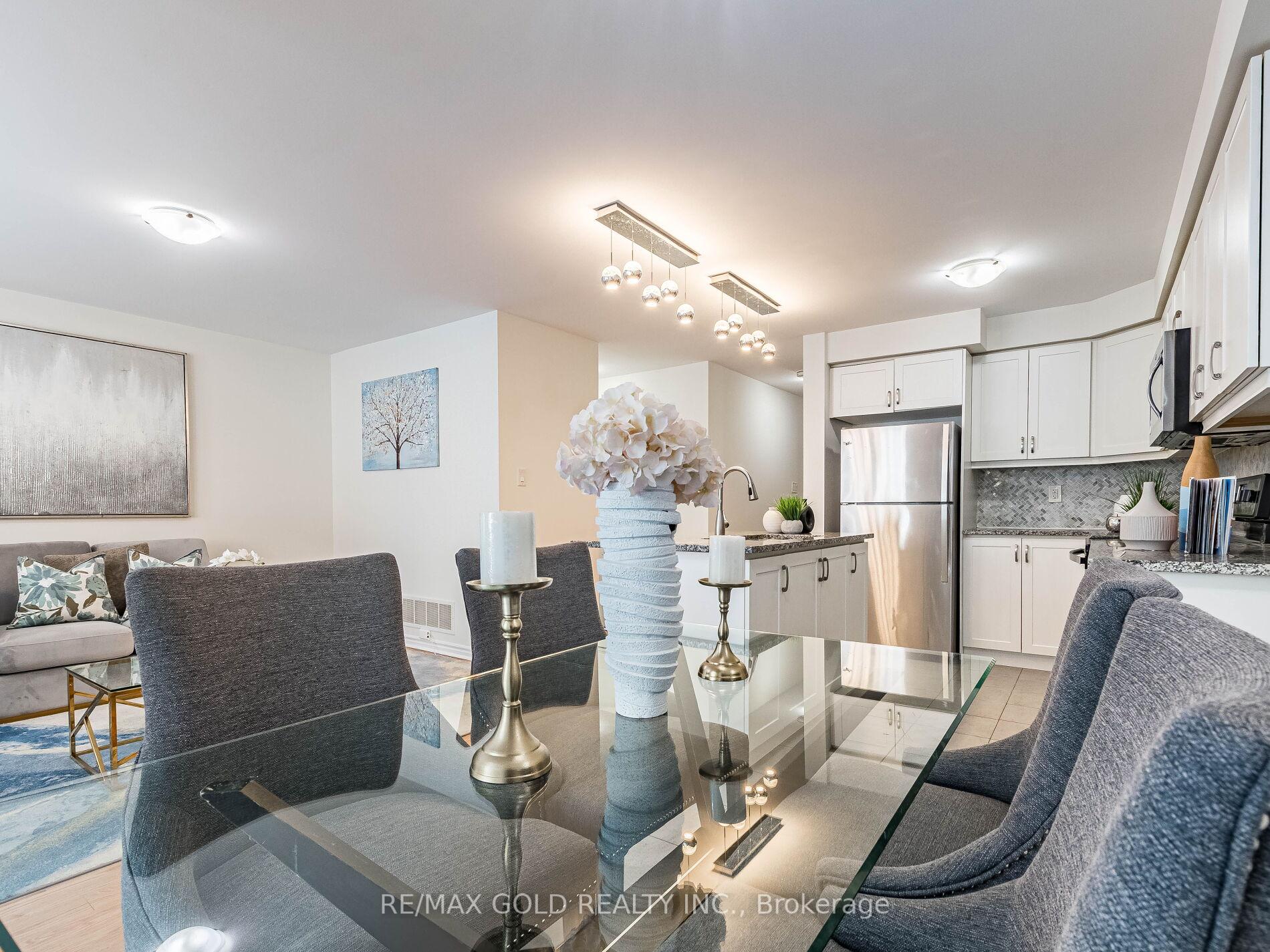 Photo 16 of 86 Donlamont Circle, Brampton, Northwest Brampton — HOMEH