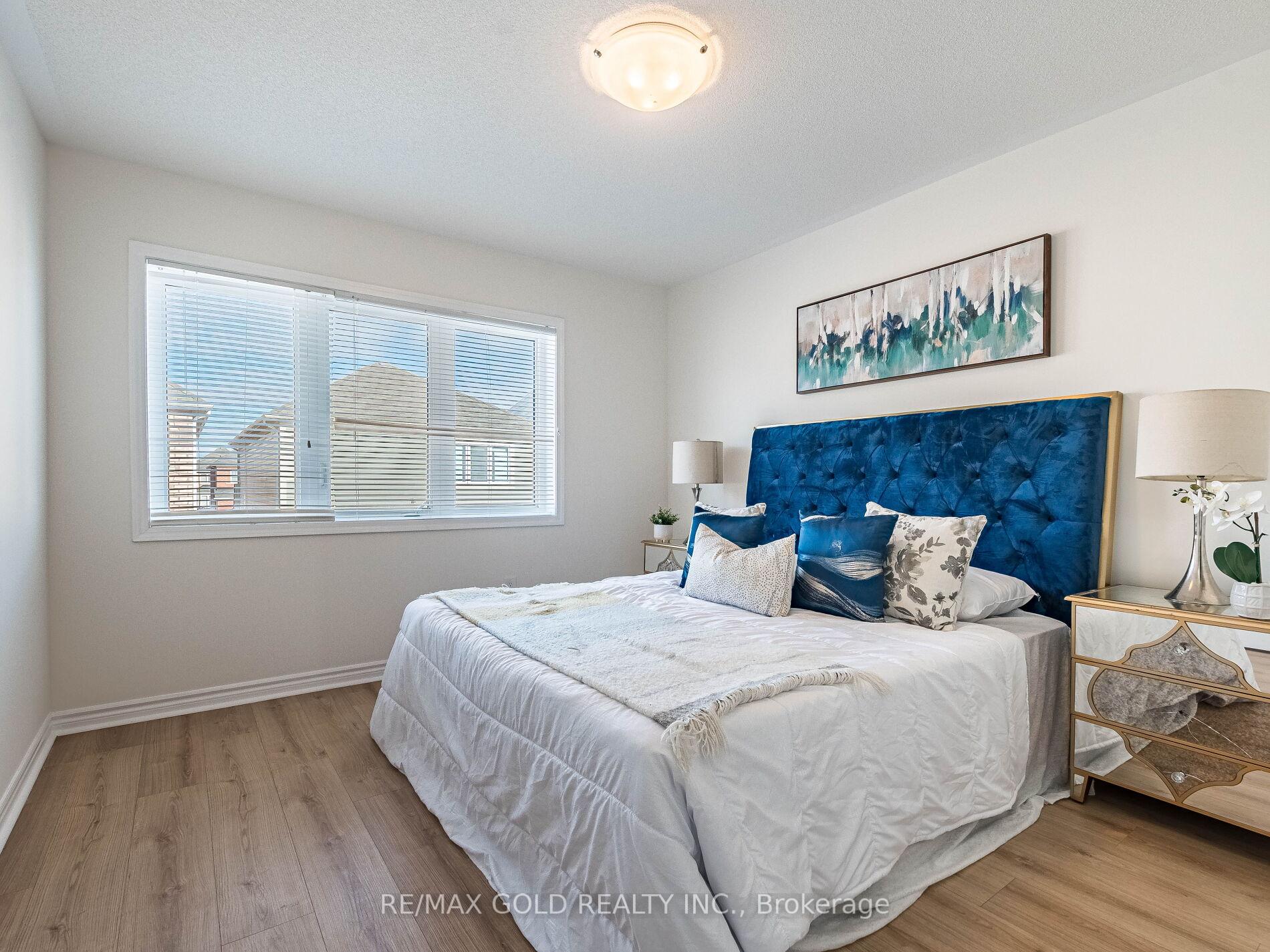 Photo 19 of 86 Donlamont Circle, Brampton, Northwest Brampton — HOMEH
