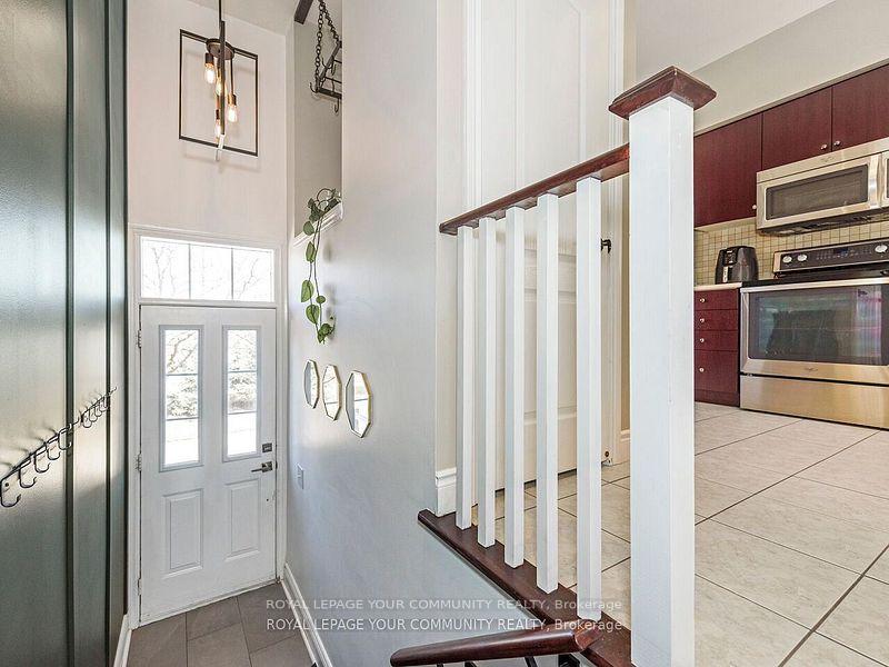 Photo 4 of Unit 9, 5080 Fairview Street, Burlington, Appleby — HOMEH