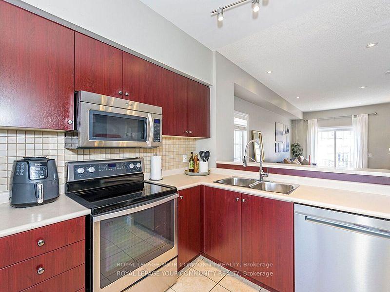 Photo 11 of Unit 9, 5080 Fairview Street, Burlington, Appleby — HOMEH