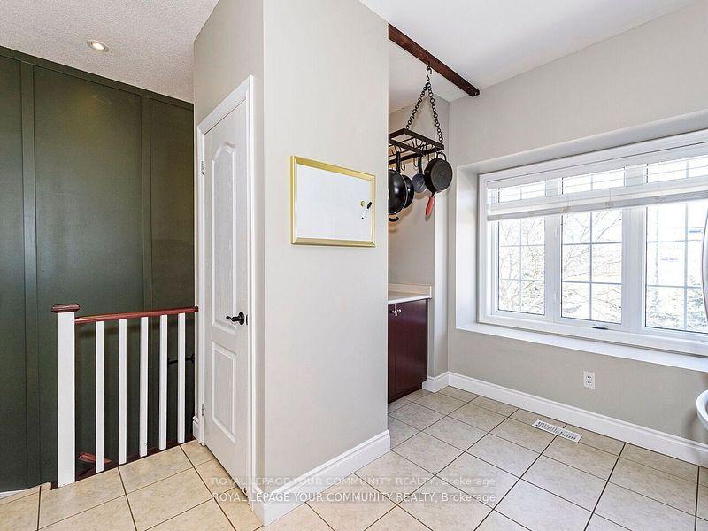 Photo 13 of Unit 9, 5080 Fairview Street, Burlington, Appleby — HOMEH