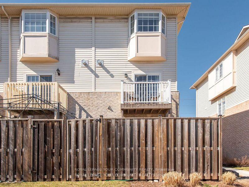 Photo 38 of Unit 9, 5080 Fairview Street, Burlington, Appleby — HOMEH