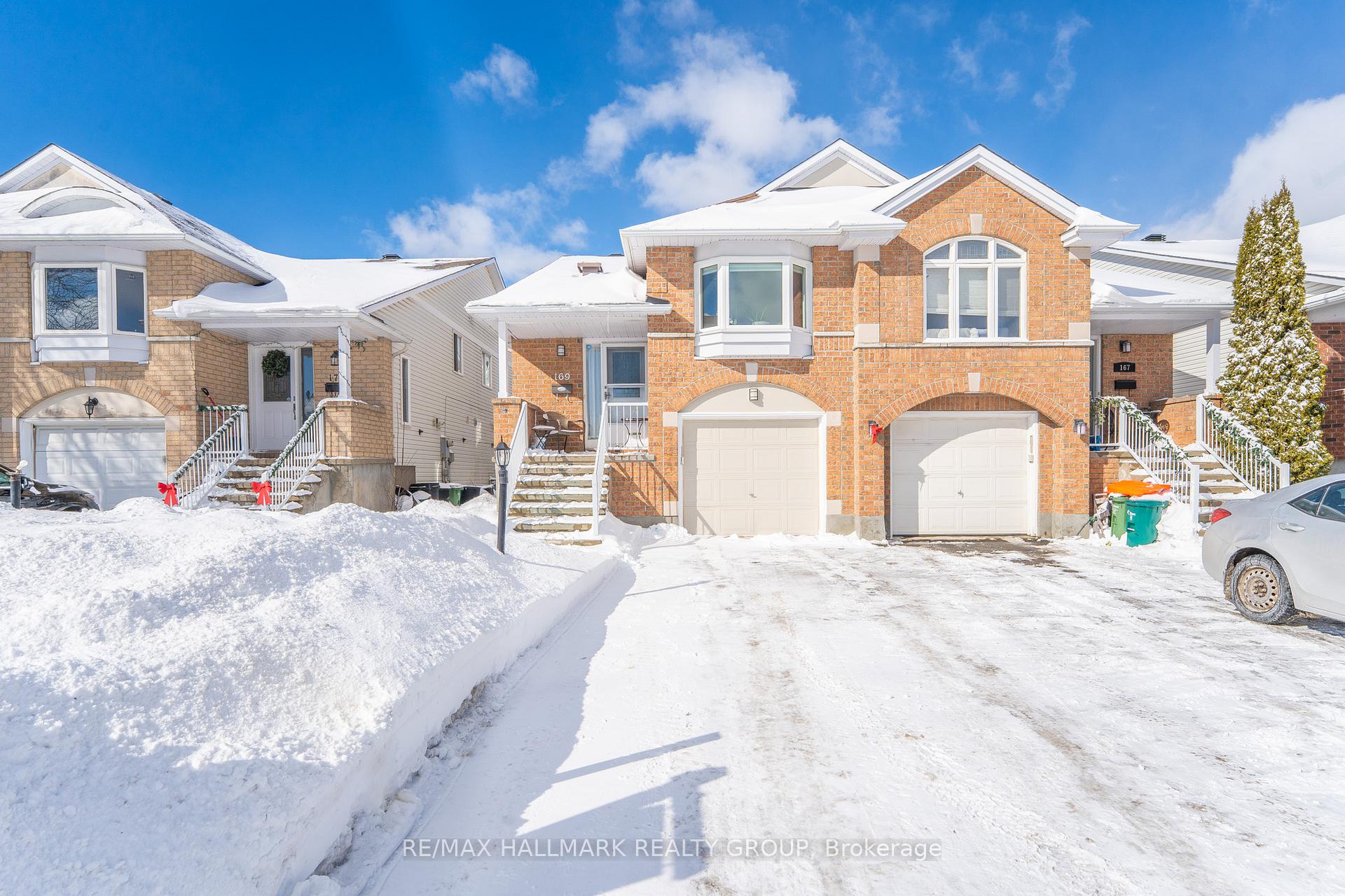 Front of 169 Mountshannon Drive