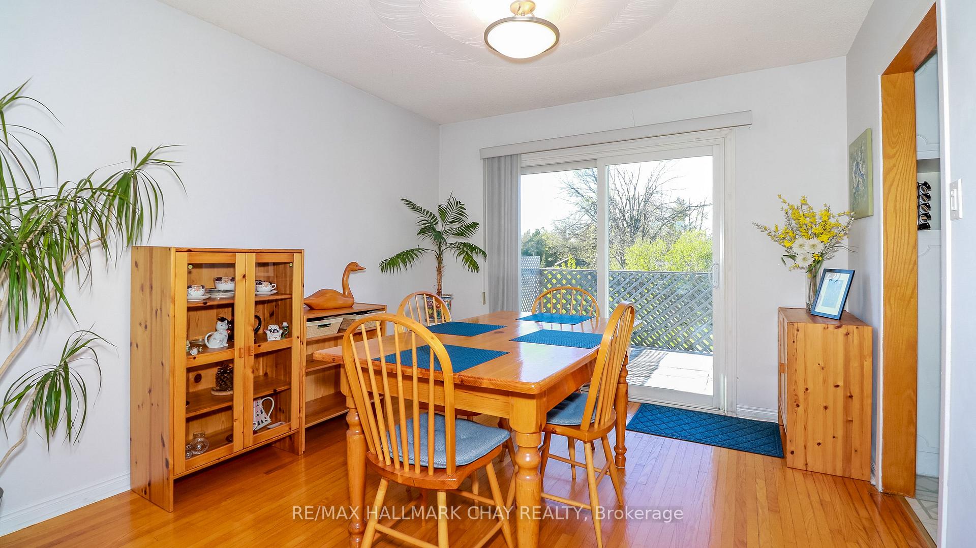 Photo 13 of 204 Cherry Court, Barrie, Bayshore — HOMEH
