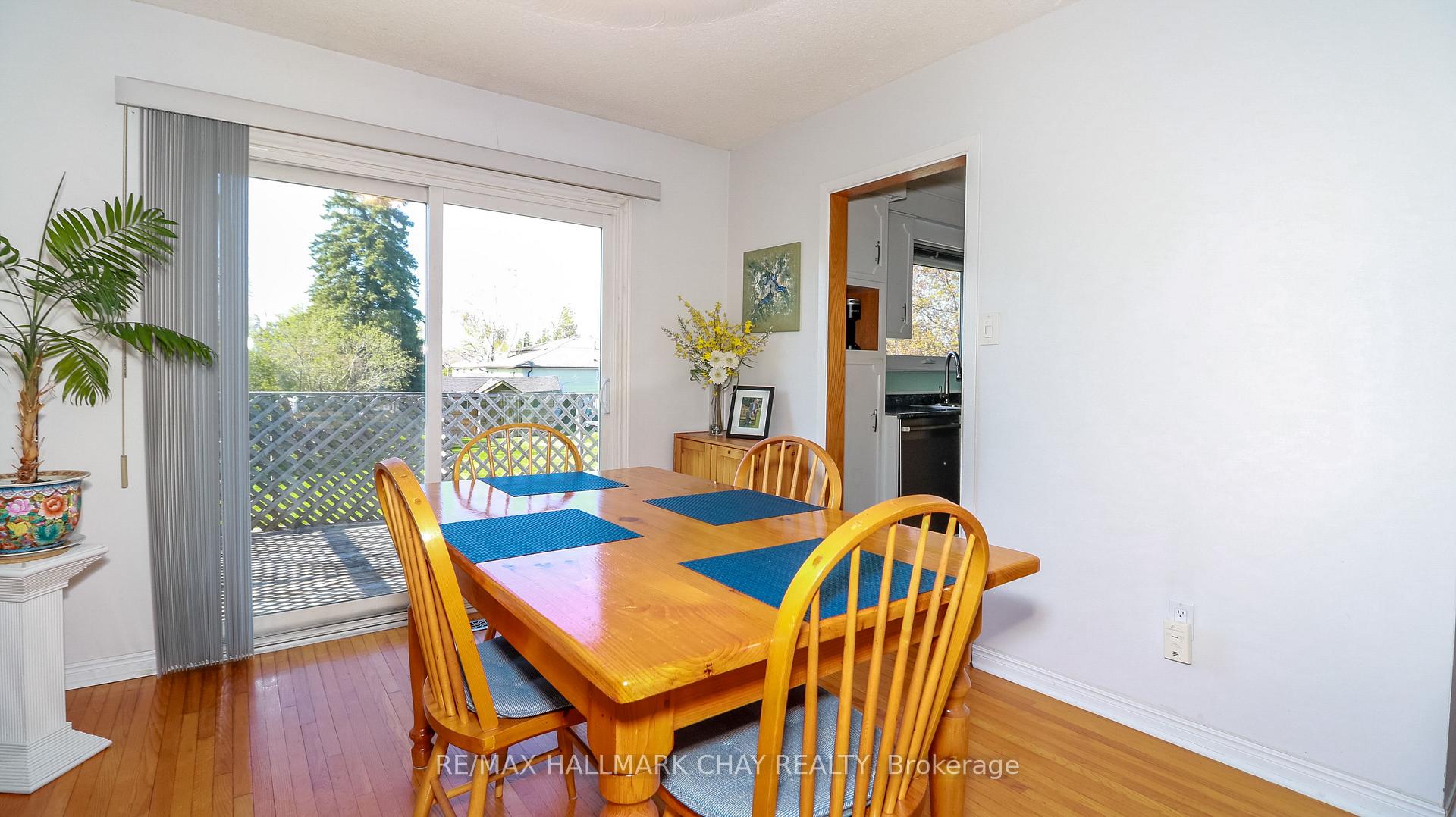 Photo 14 of 204 Cherry Court, Barrie, Bayshore — HOMEH
