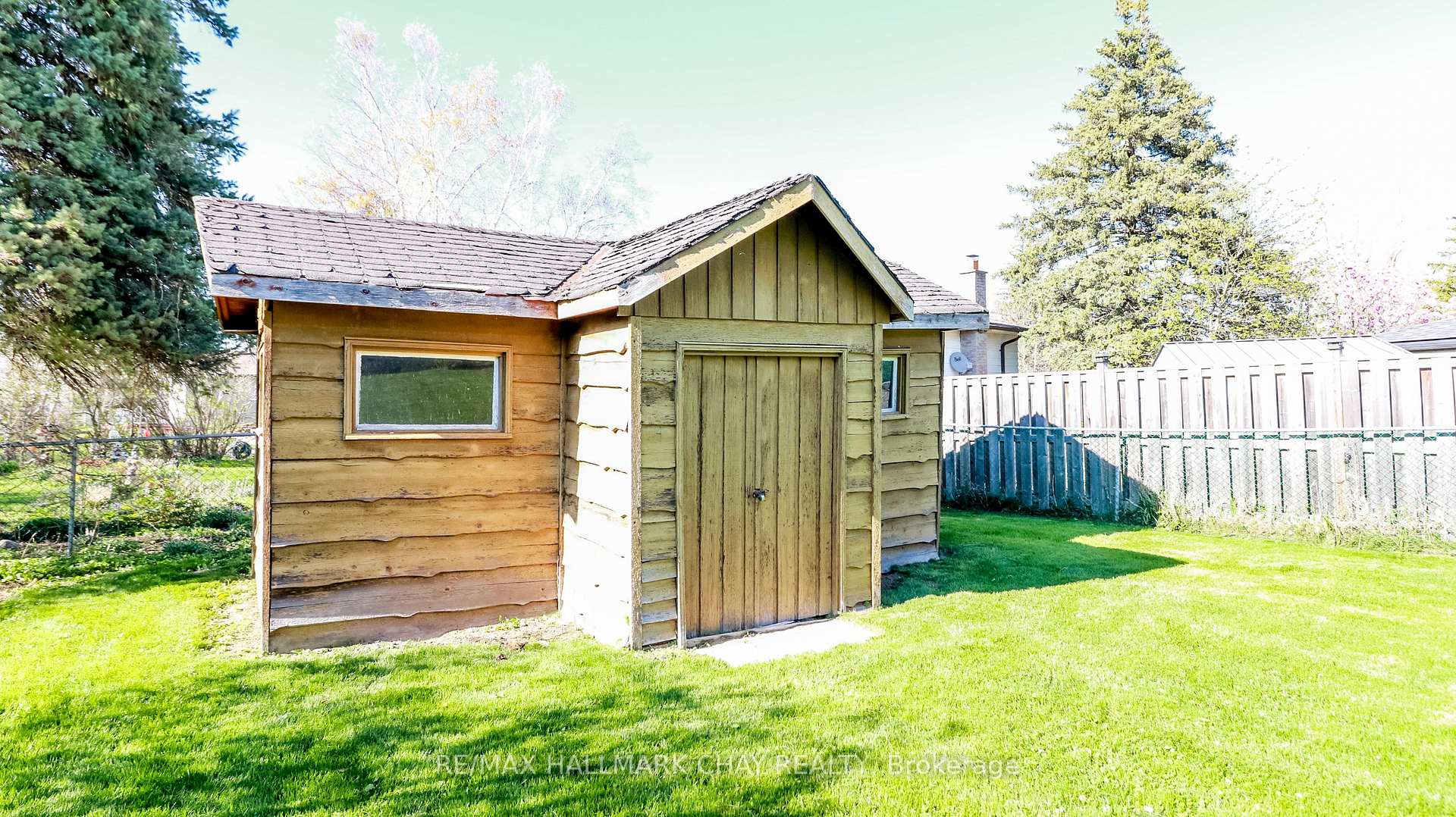 Photo 40 of 204 Cherry Court, Barrie, Bayshore — HOMEH