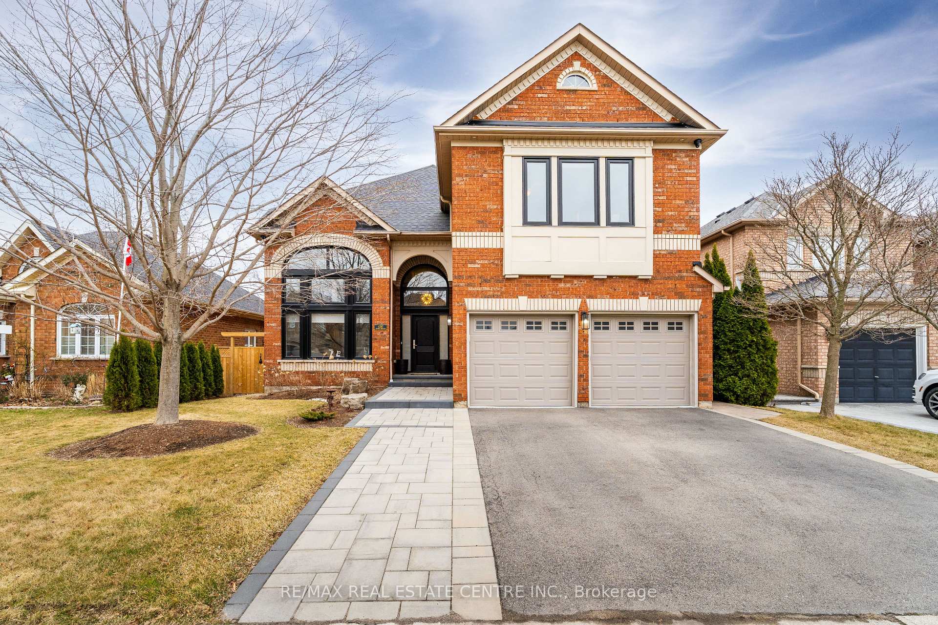 Photo 1 of 4397 Latimer Crescent, Burlington, Rose — HOMEH