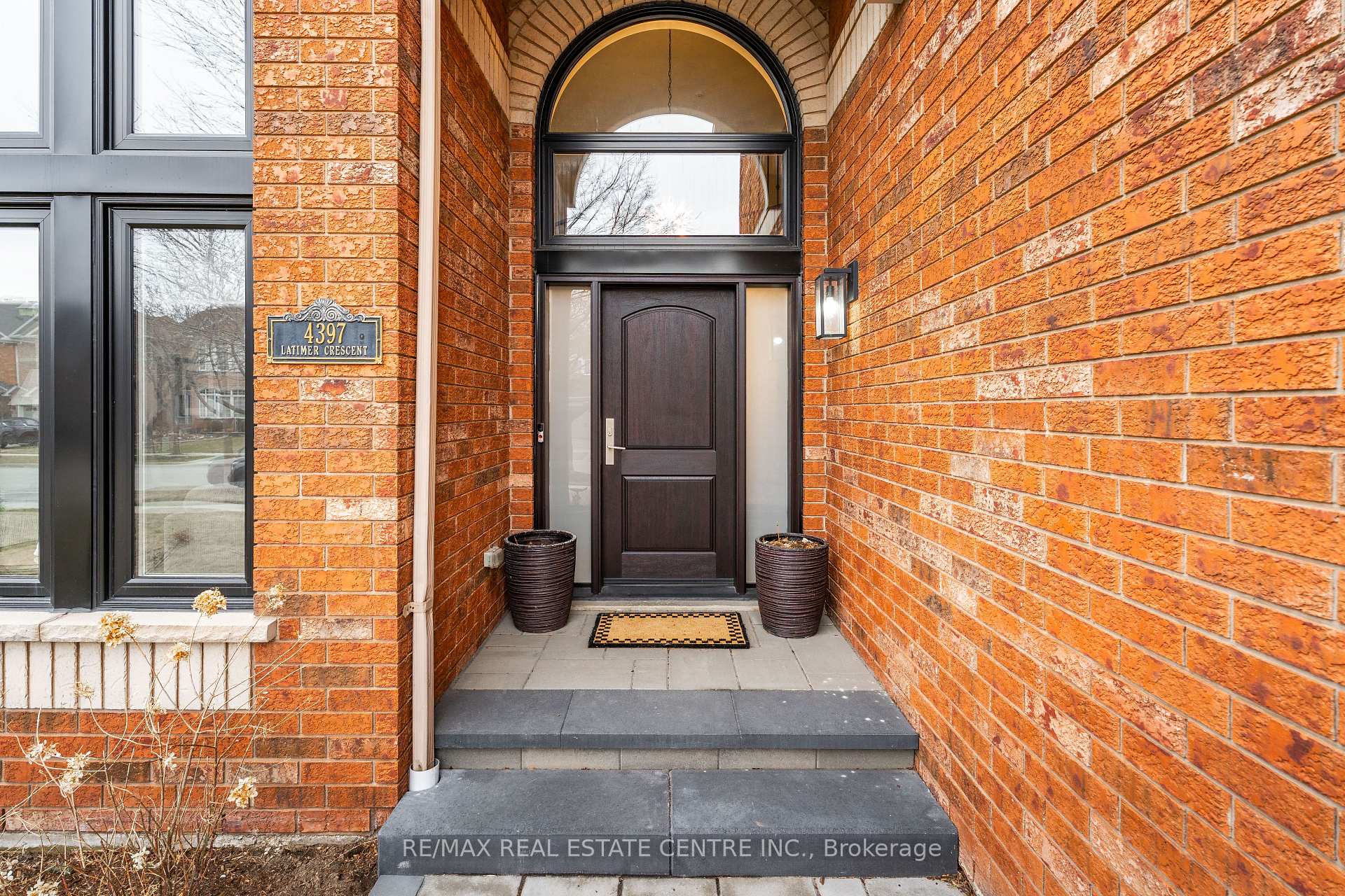 Photo 6 of 4397 Latimer Crescent, Burlington, Rose — HOMEH