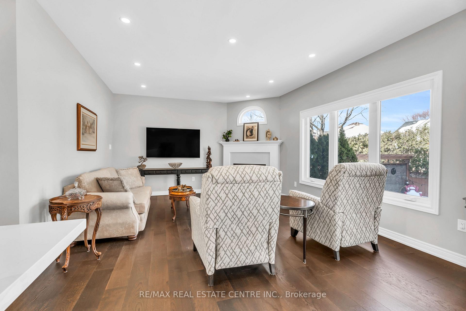 Photo 28 of 4397 Latimer Crescent, Burlington, Rose — HOMEH