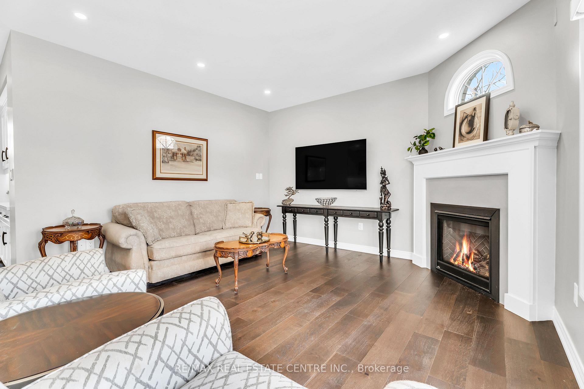Photo 30 of 4397 Latimer Crescent, Burlington, Rose — HOMEH