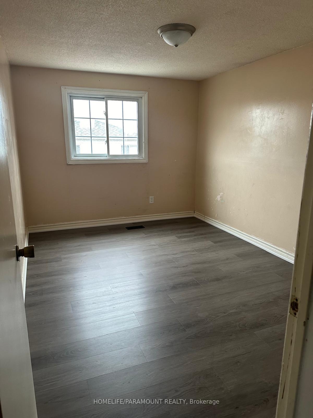 Photo 10 of Unit Front unit, 151 Morton Way, Brampton, Fletcher's West — HOMEH