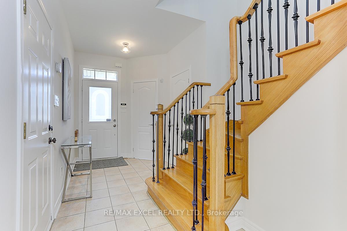 Photo 4 of 6 Coco Avenue, Richmond Hill, Rouge Woods — HOMEH