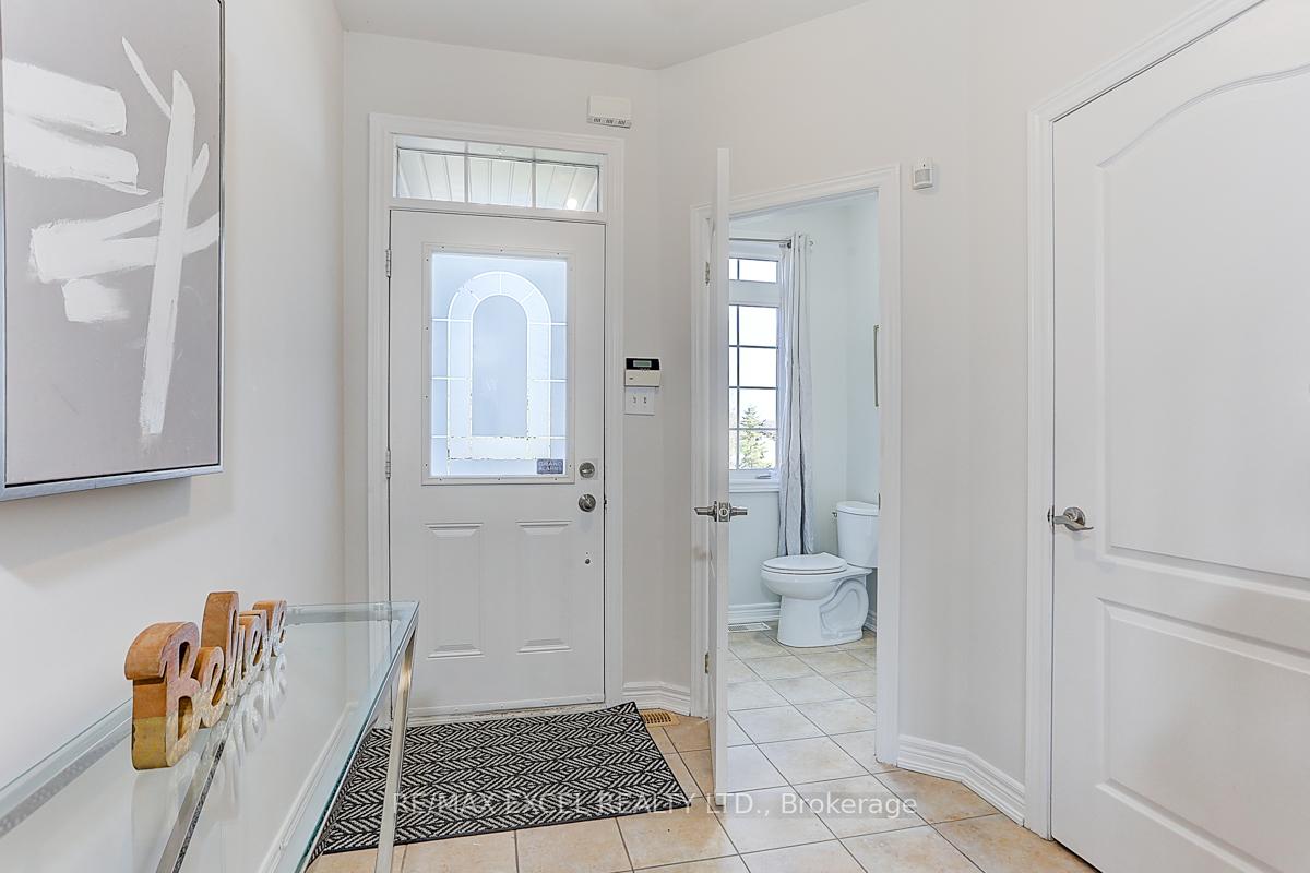 Photo 5 of 6 Coco Avenue, Richmond Hill, Rouge Woods — HOMEH