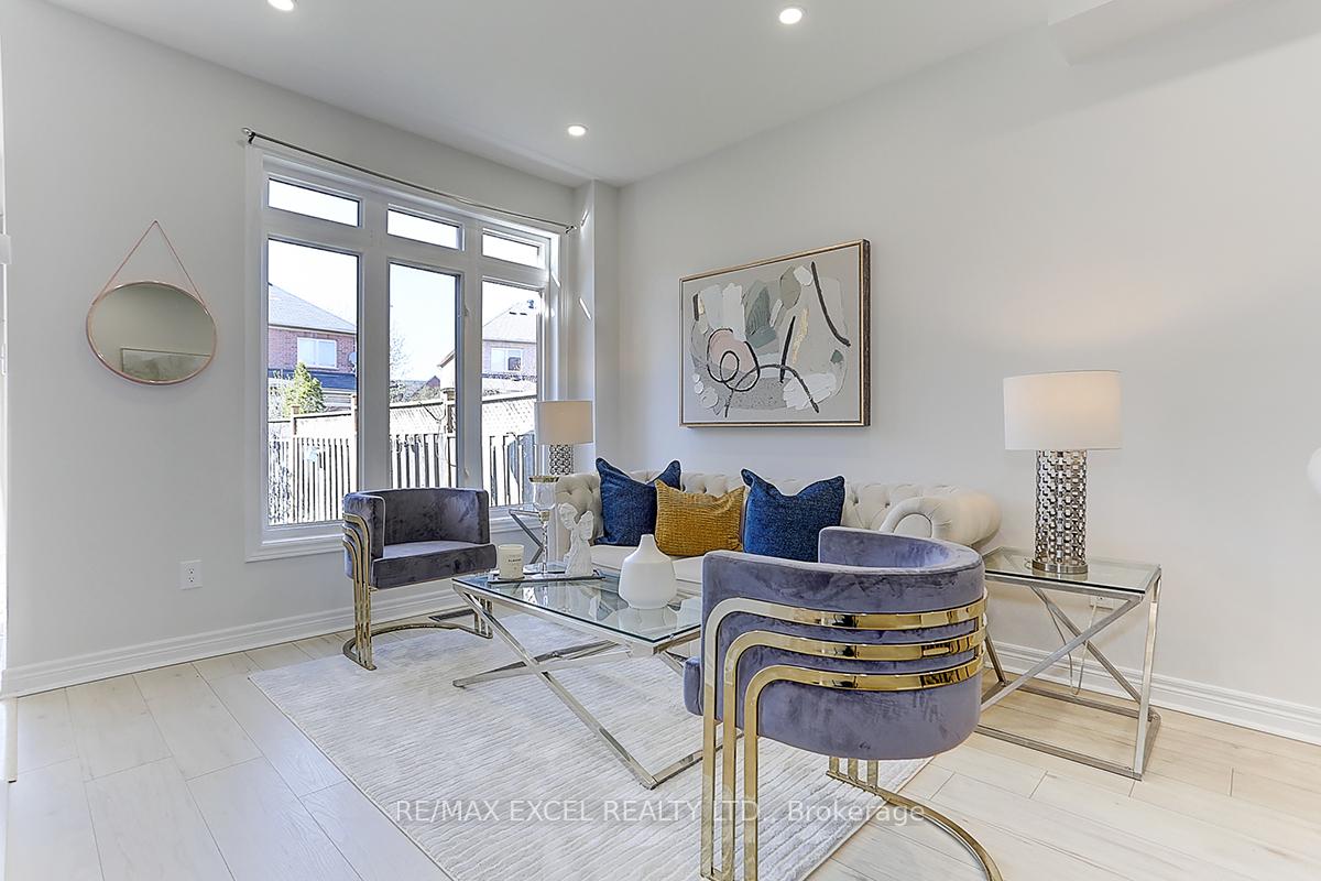 Photo 9 of 6 Coco Avenue, Richmond Hill, Rouge Woods — HOMEH