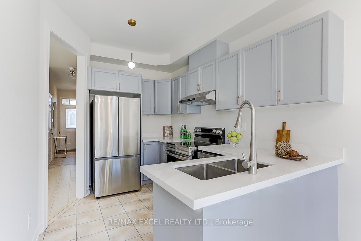Photo 15 of 6 Coco Avenue, Richmond Hill, Rouge Woods — HOMEH