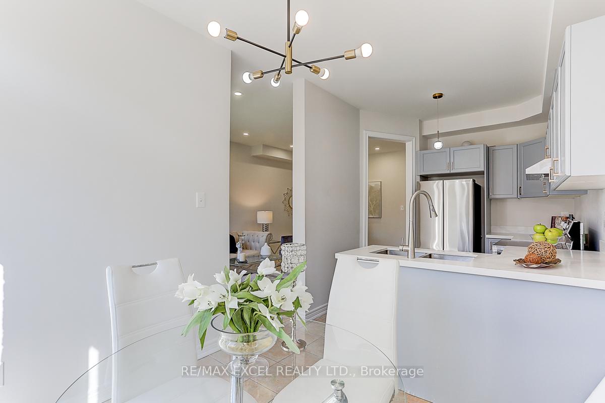 Photo 17 of 6 Coco Avenue, Richmond Hill, Rouge Woods — HOMEH
