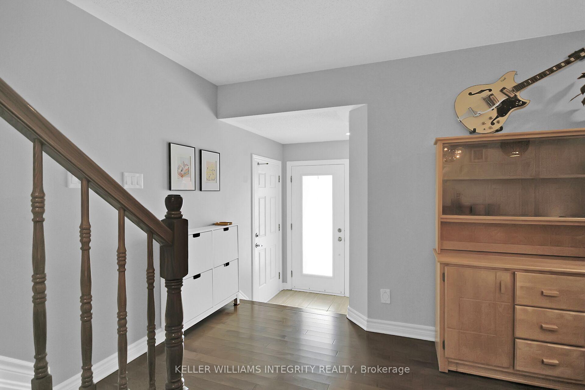 Photo 2 of 384 Balinroan Crescent, Ottawa, Barrhaven - Strandherd — HOMEH