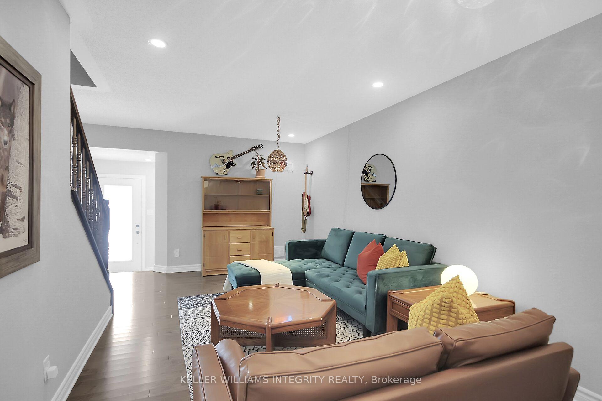 Photo 8 of 384 Balinroan Crescent, Ottawa, Barrhaven - Strandherd — HOMEH