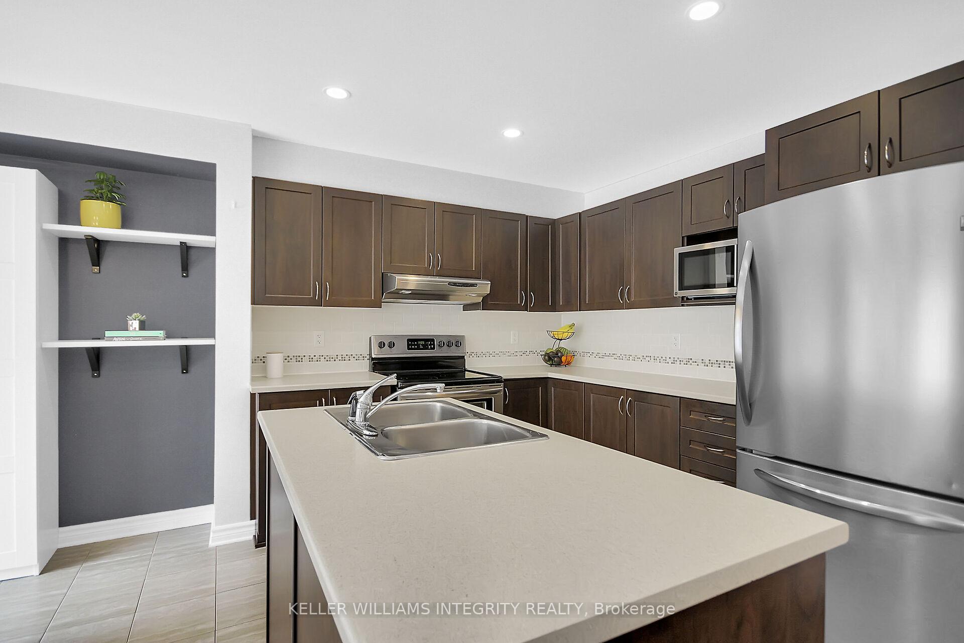 Photo 13 of 384 Balinroan Crescent, Ottawa, Barrhaven - Strandherd — HOMEH