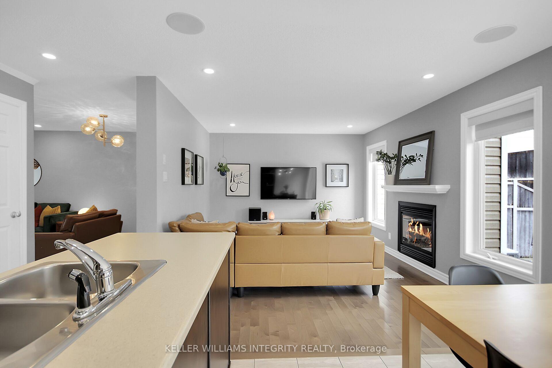 Photo 15 of 384 Balinroan Crescent, Ottawa, Barrhaven - Strandherd — HOMEH