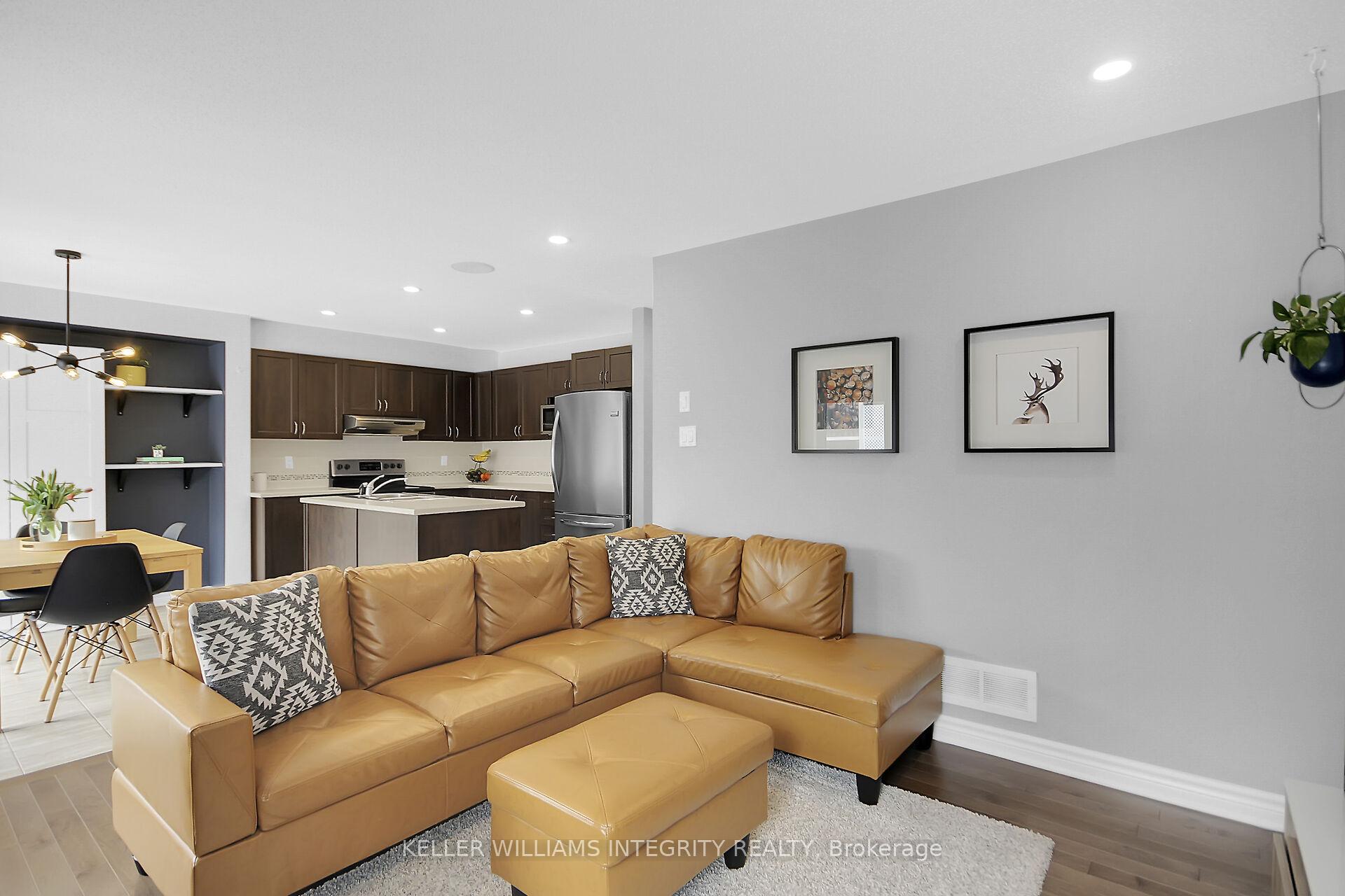 Photo 17 of 384 Balinroan Crescent, Ottawa, Barrhaven - Strandherd — HOMEH