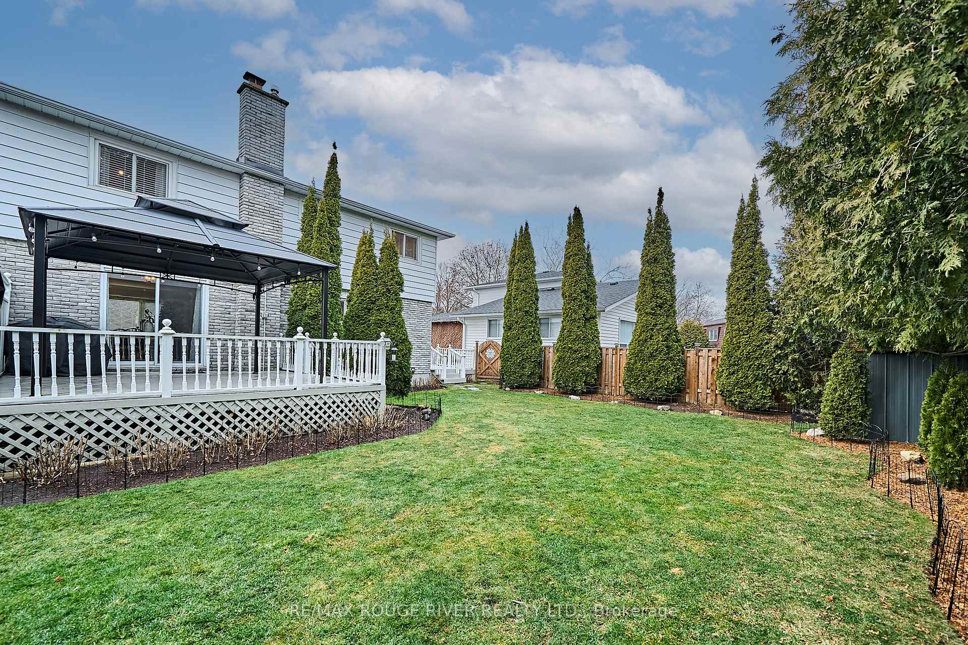 Photo 9 of 463 Lanark Drive, Oshawa, McLaughlin — HOMEH