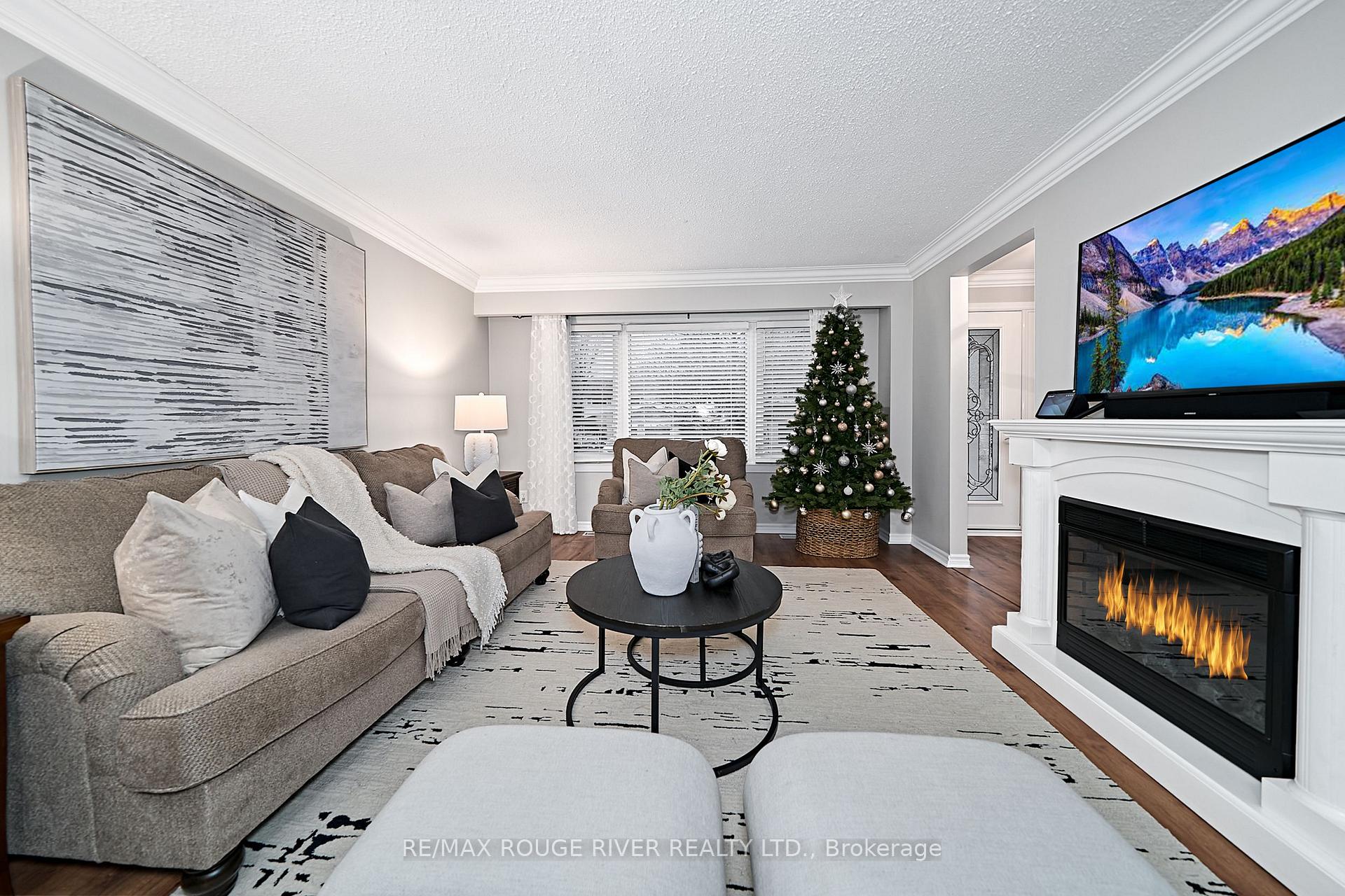 Photo 18 of 463 Lanark Drive, Oshawa, McLaughlin — HOMEH