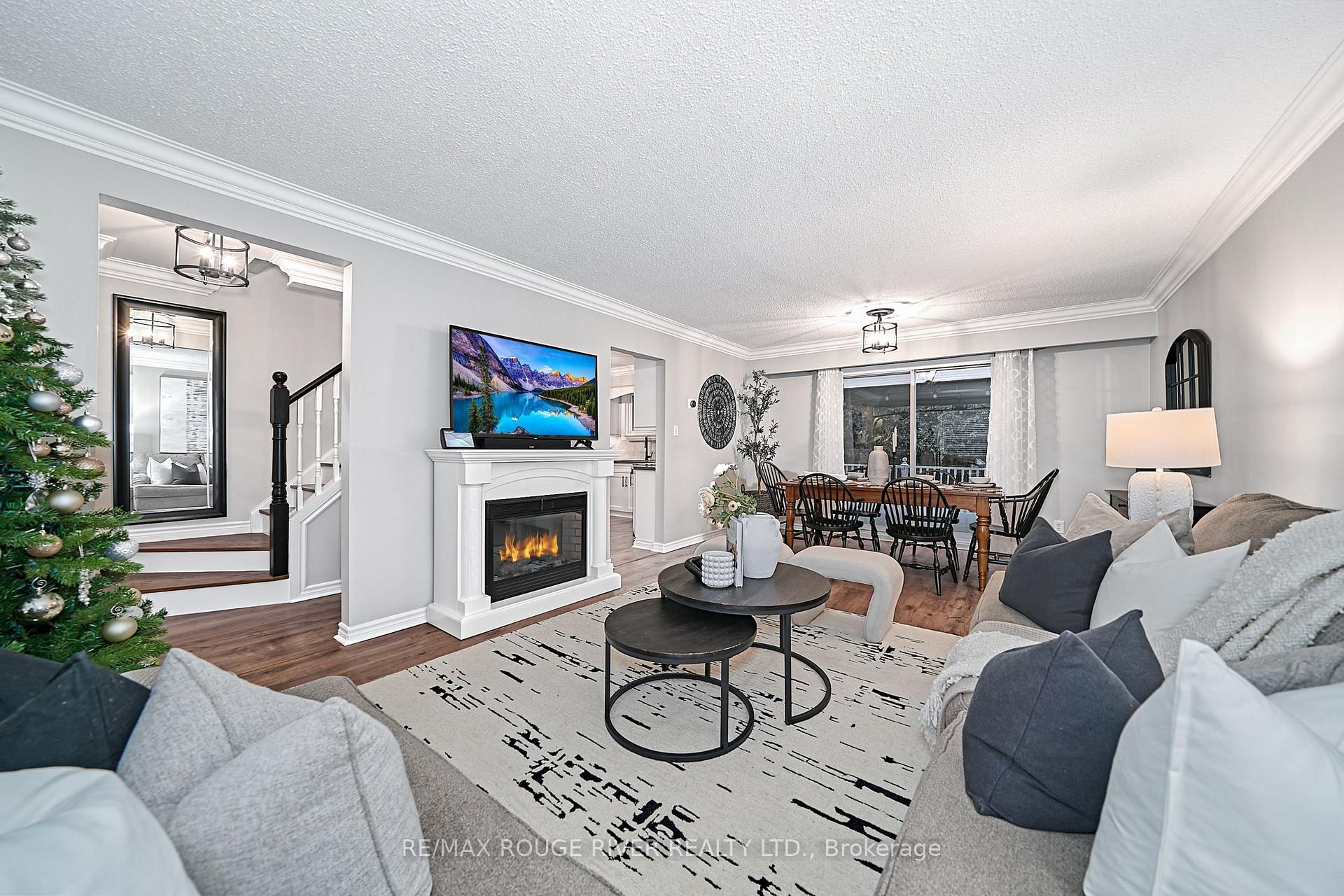 Photo 19 of 463 Lanark Drive, Oshawa, McLaughlin — HOMEH