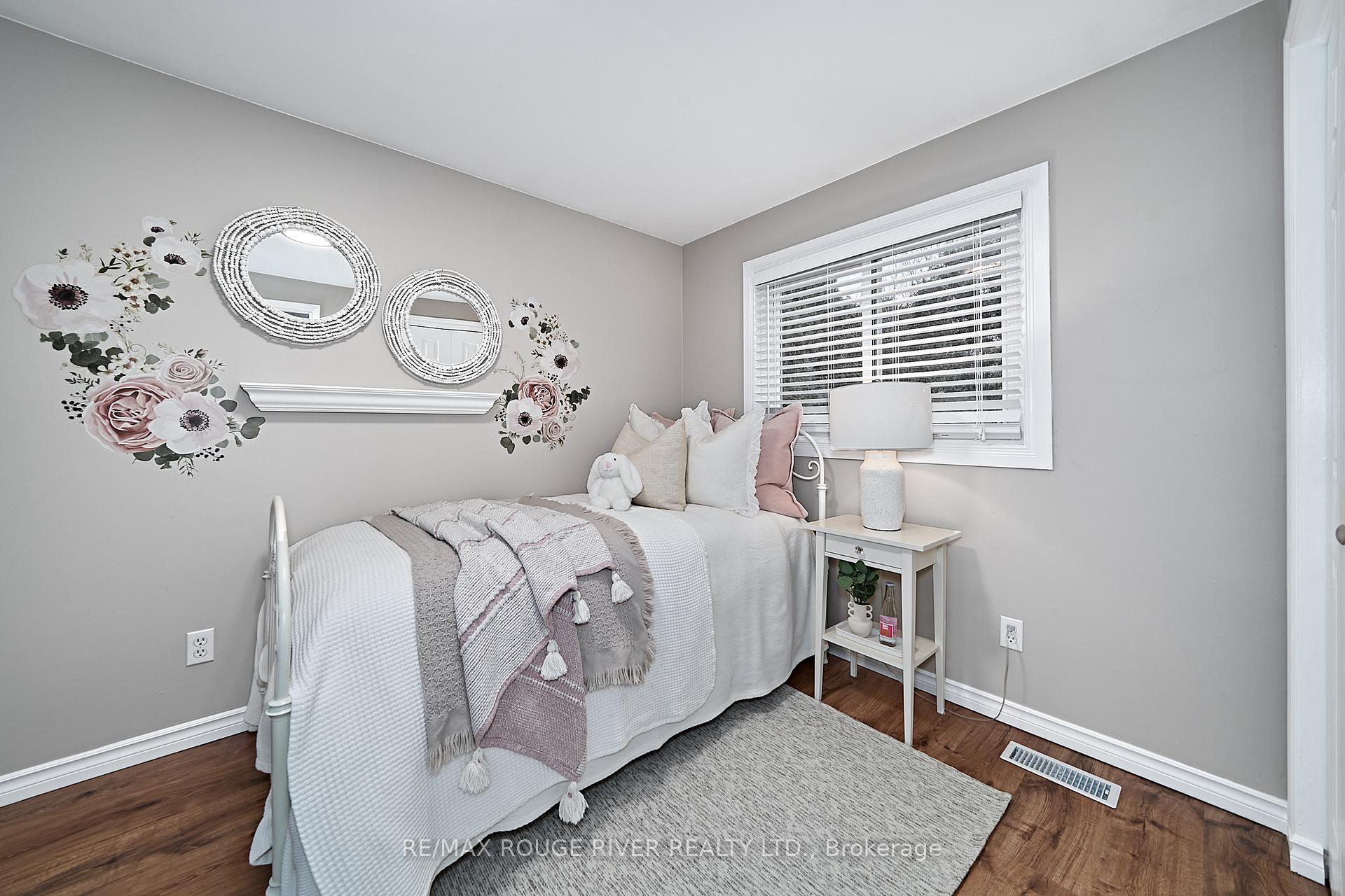 Photo 31 of 463 Lanark Drive, Oshawa, McLaughlin — HOMEH