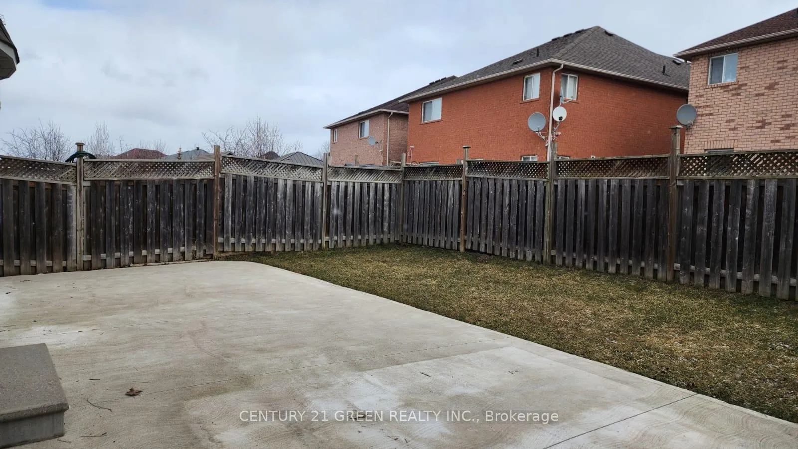 Photo 15 of 125 Fairhill Avenue, Brampton, Fletcher's Meadow — HOMEH