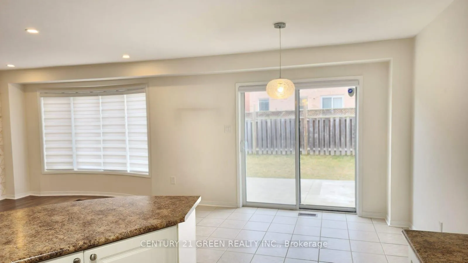 Photo 16 of 125 Fairhill Avenue, Brampton, Fletcher's Meadow — HOMEH