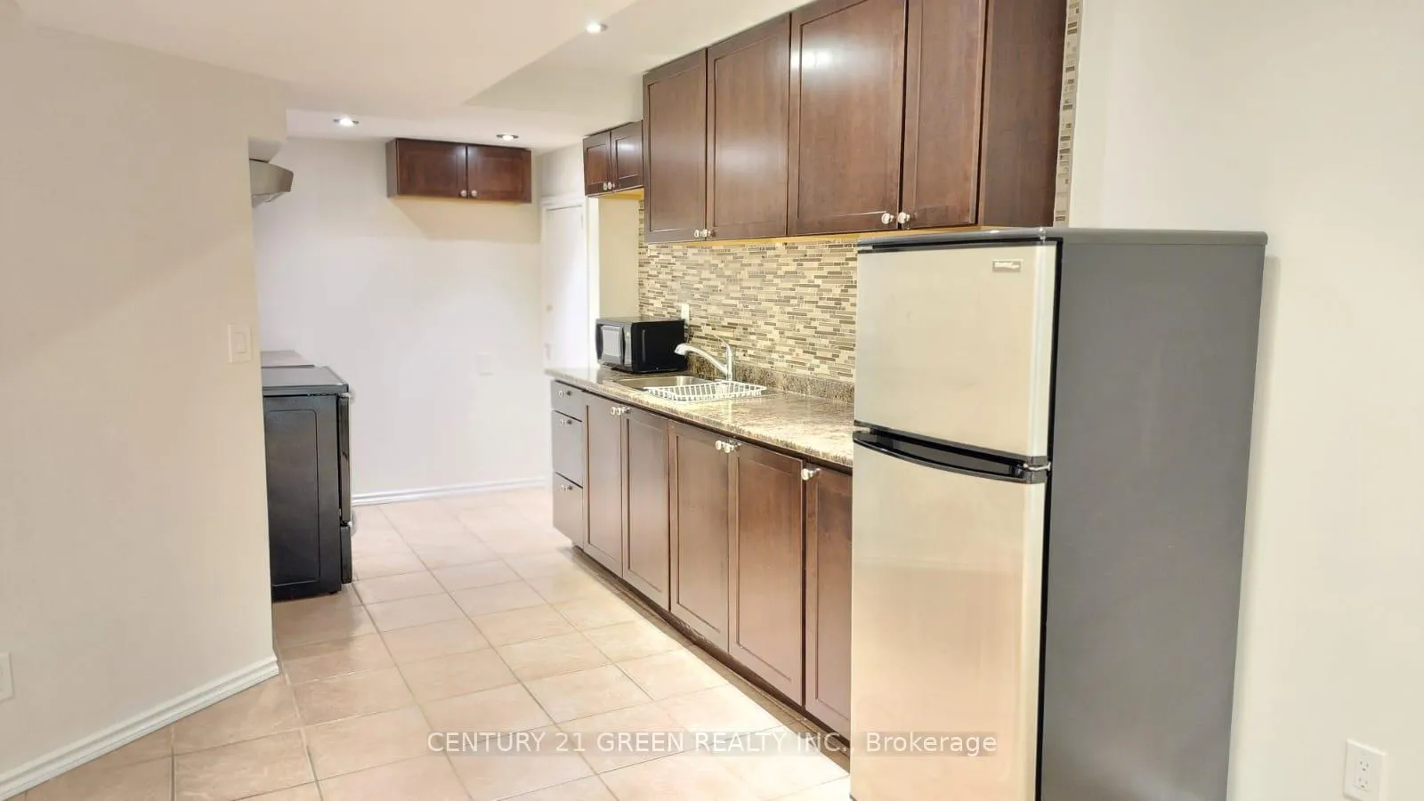 Photo 17 of 125 Fairhill Avenue, Brampton, Fletcher's Meadow — HOMEH