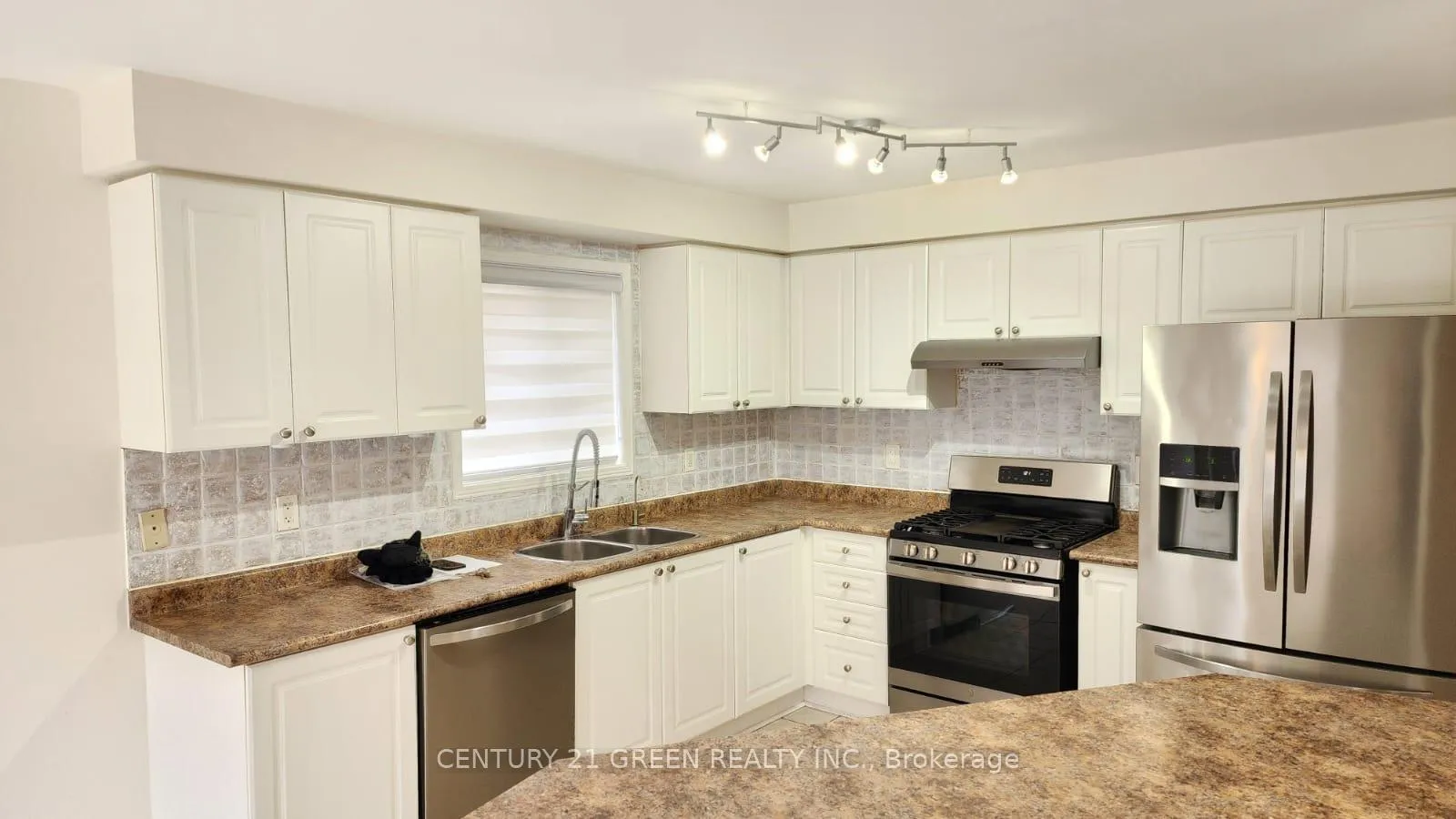 Photo 21 of 125 Fairhill Avenue, Brampton, Fletcher's Meadow — HOMEH