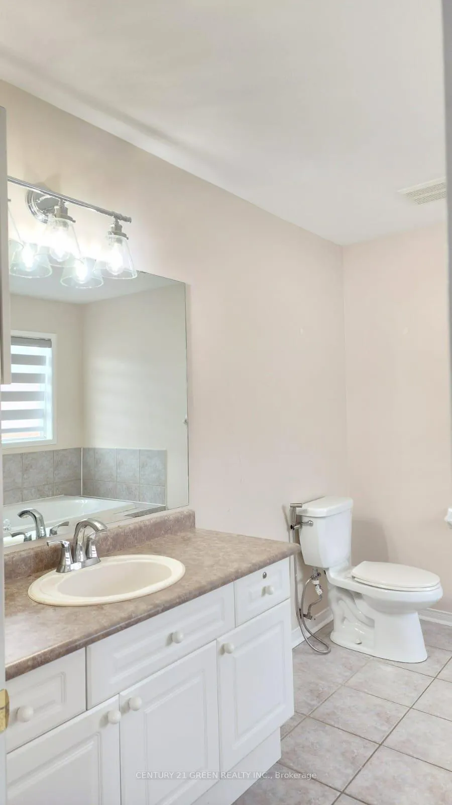 Photo 24 of 125 Fairhill Avenue, Brampton, Fletcher's Meadow — HOMEH