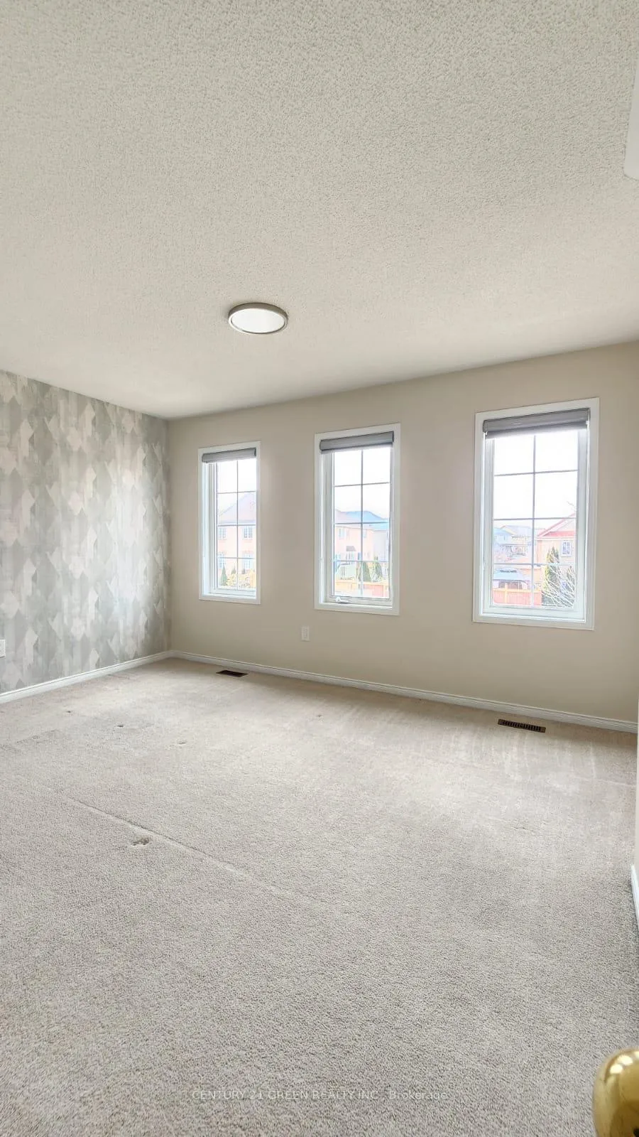 Photo 35 of 125 Fairhill Avenue, Brampton, Fletcher's Meadow — HOMEH