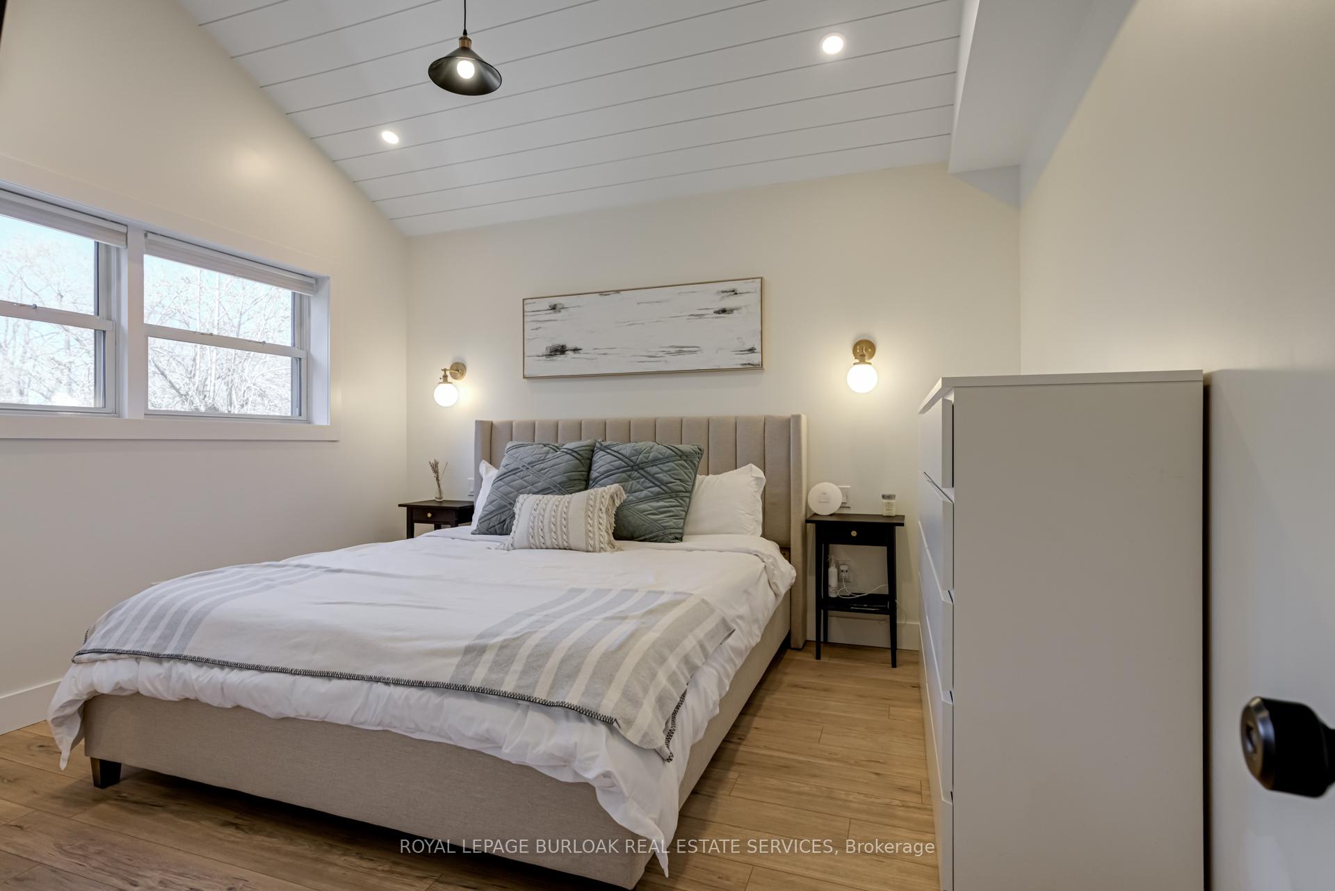 Photo 12 of 417 Dorset Avenue, Burlington, LaSalle — HOMEH