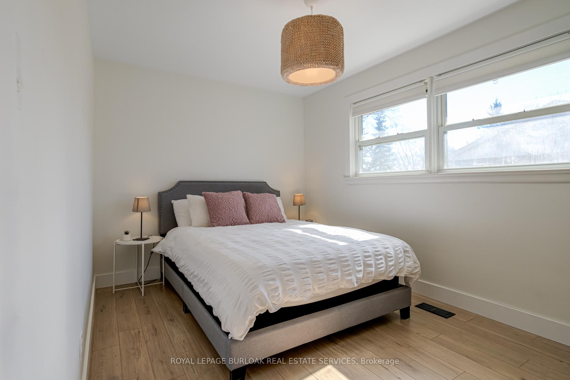 Photo 15 of 417 Dorset Avenue, Burlington, LaSalle — HOMEH