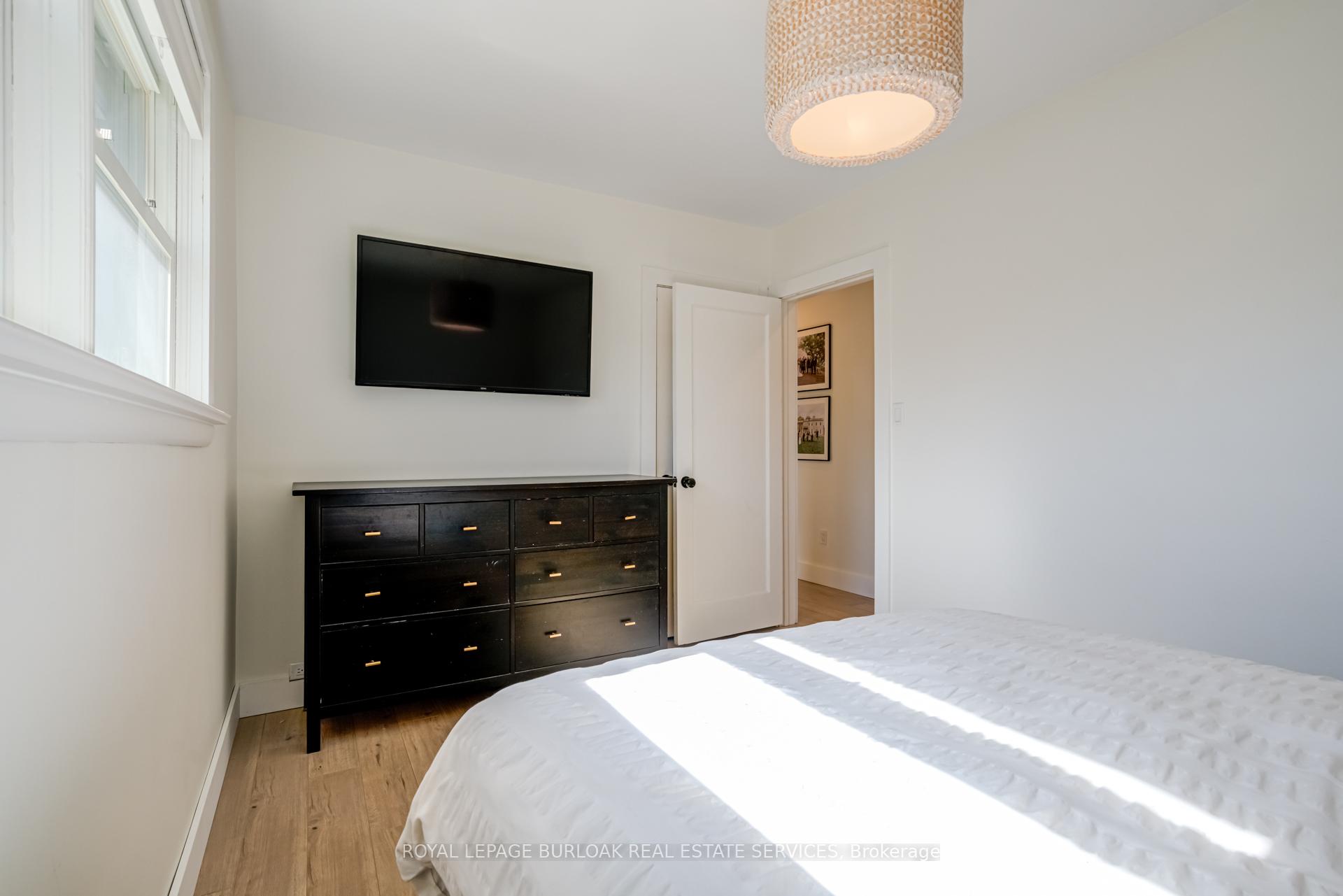 Photo 16 of 417 Dorset Avenue, Burlington, LaSalle — HOMEH