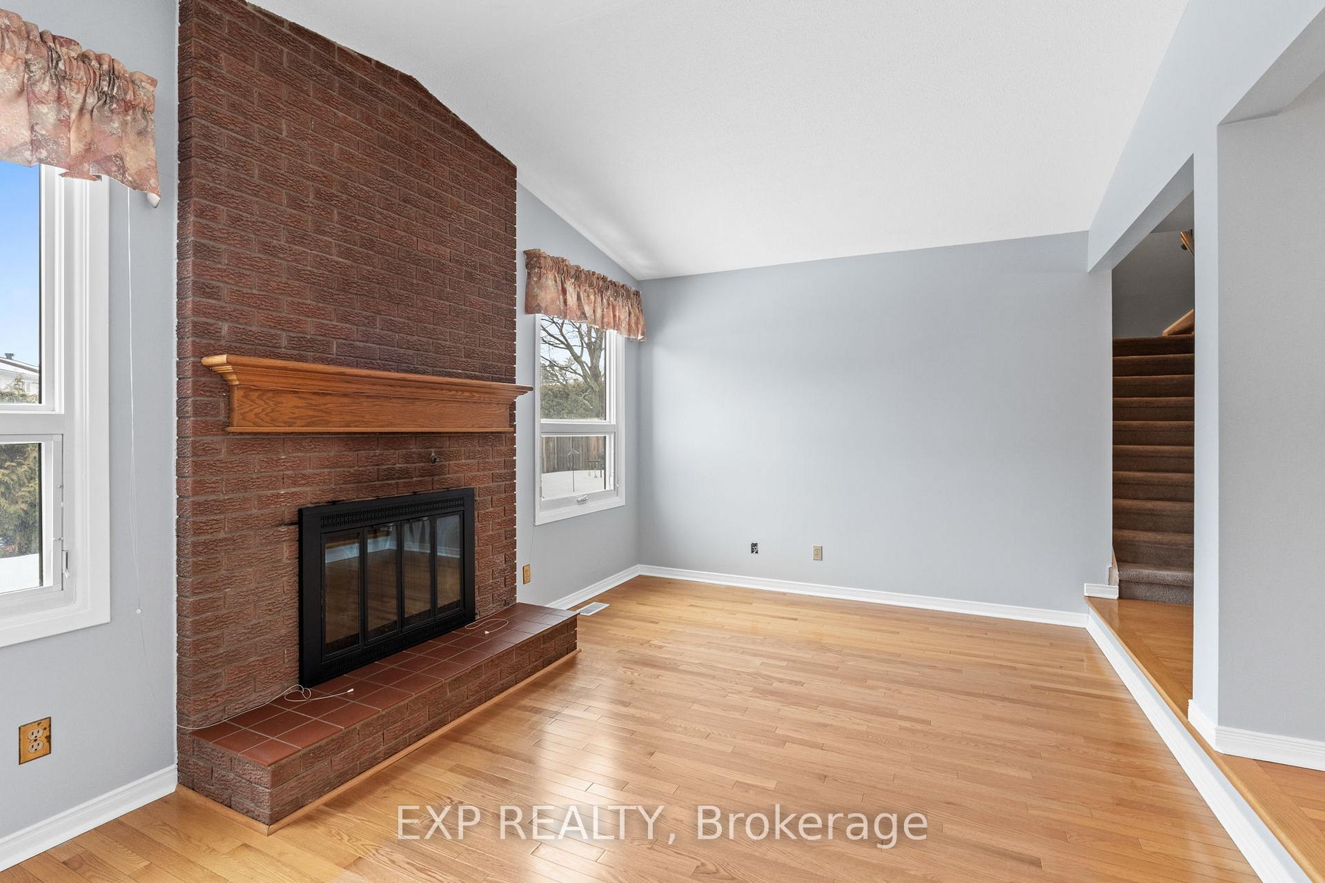 Photo 9 of 9 Fieldgate Drive, Ottawa, Barrhaven - Knollsbrook — HOMEH