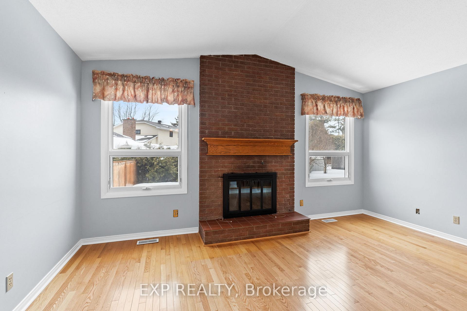 Photo 10 of 9 Fieldgate Drive, Ottawa, Barrhaven - Knollsbrook — HOMEH