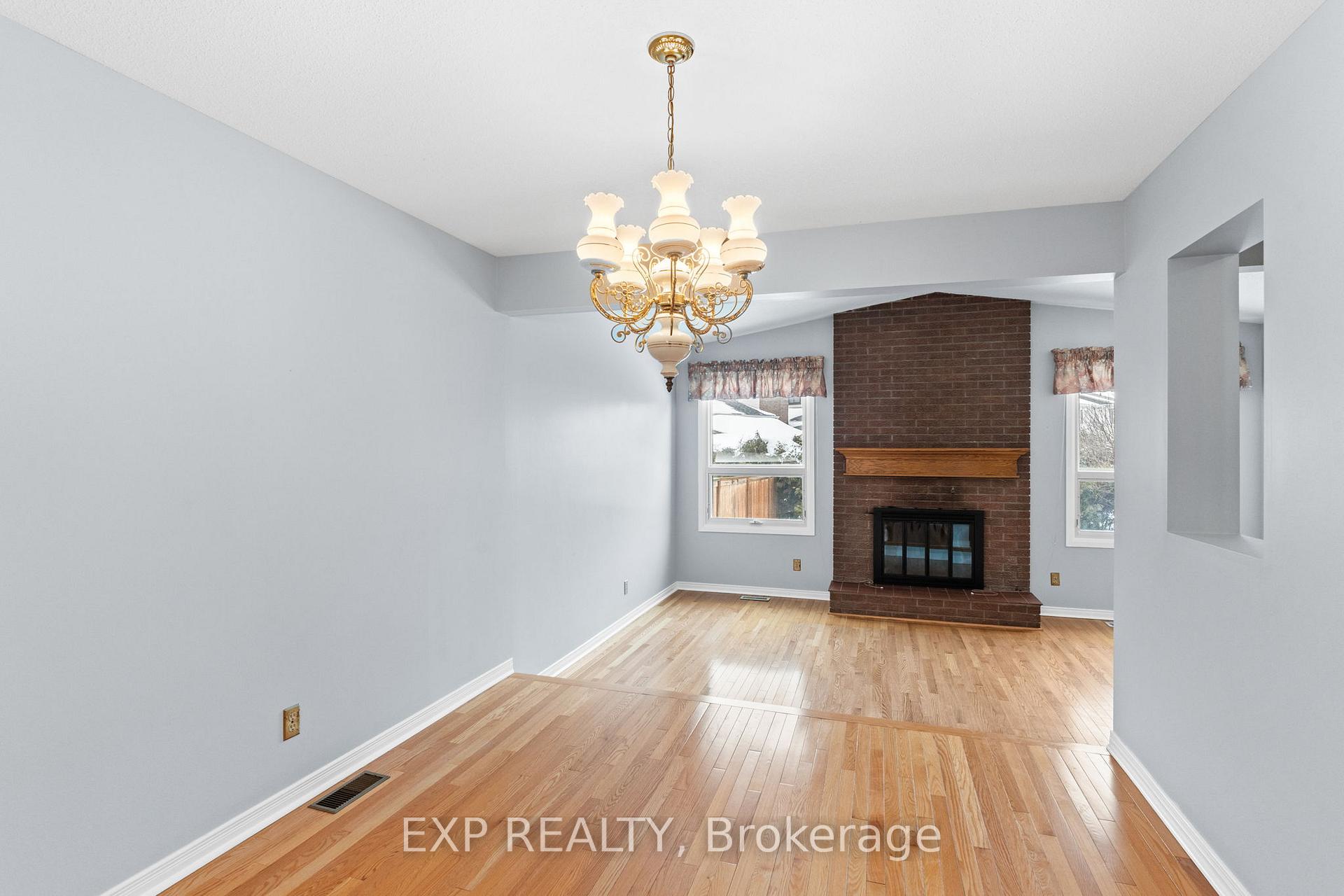 Photo 13 of 9 Fieldgate Drive, Ottawa, Barrhaven - Knollsbrook — HOMEH