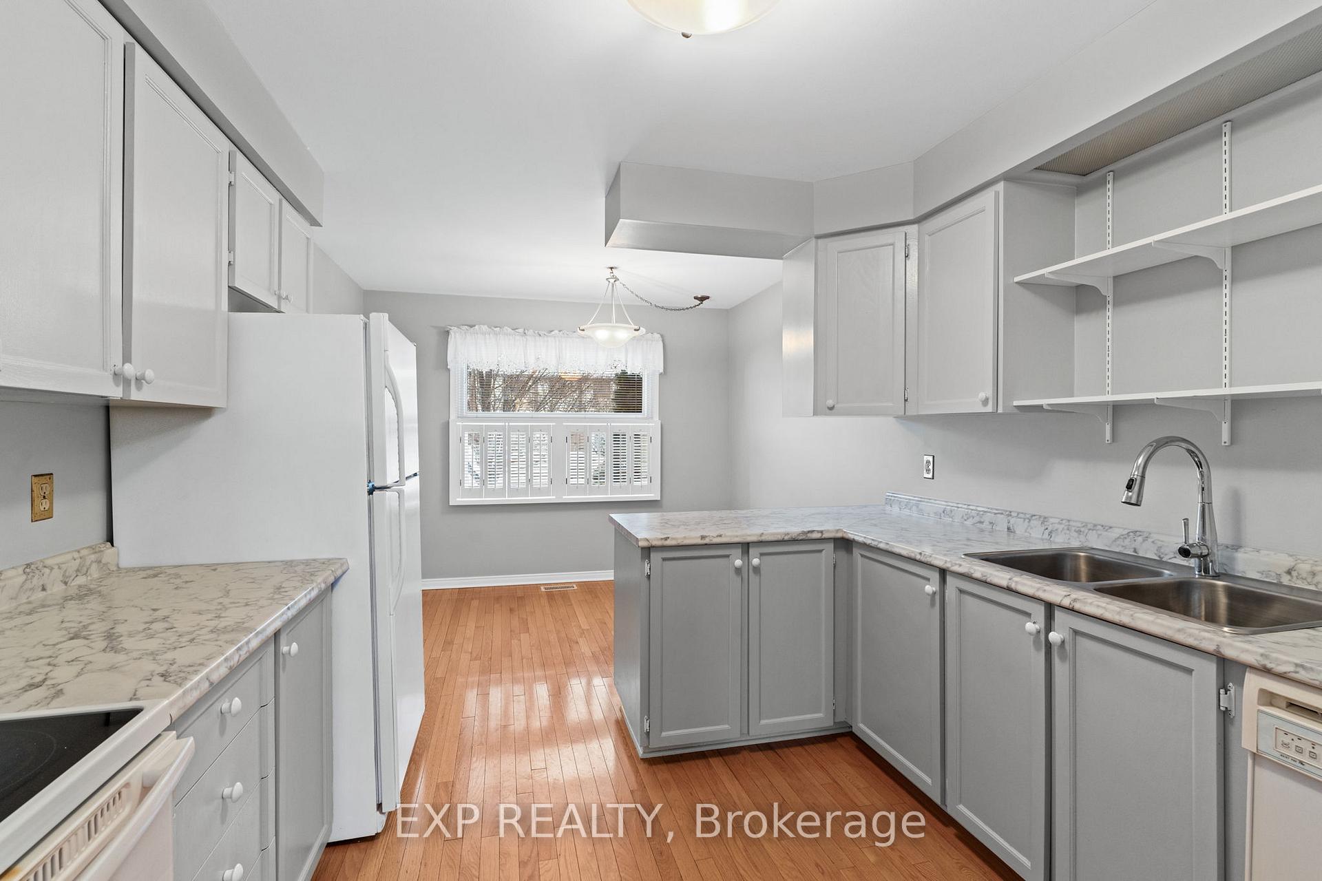 Photo 14 of 9 Fieldgate Drive, Ottawa, Barrhaven - Knollsbrook — HOMEH