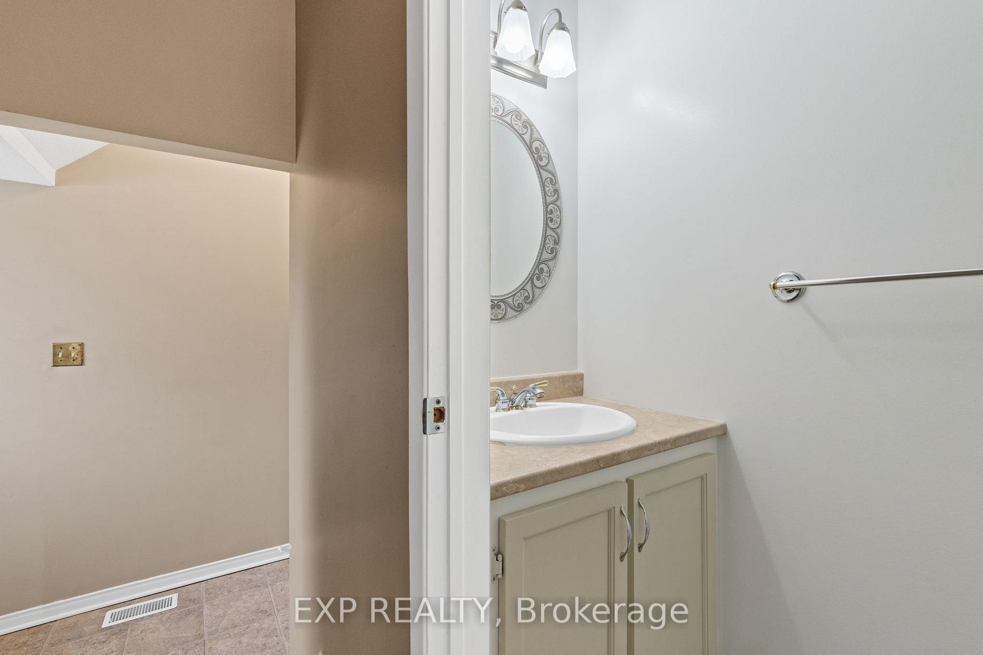 Photo 21 of 9 Fieldgate Drive, Ottawa, Barrhaven - Knollsbrook — HOMEH