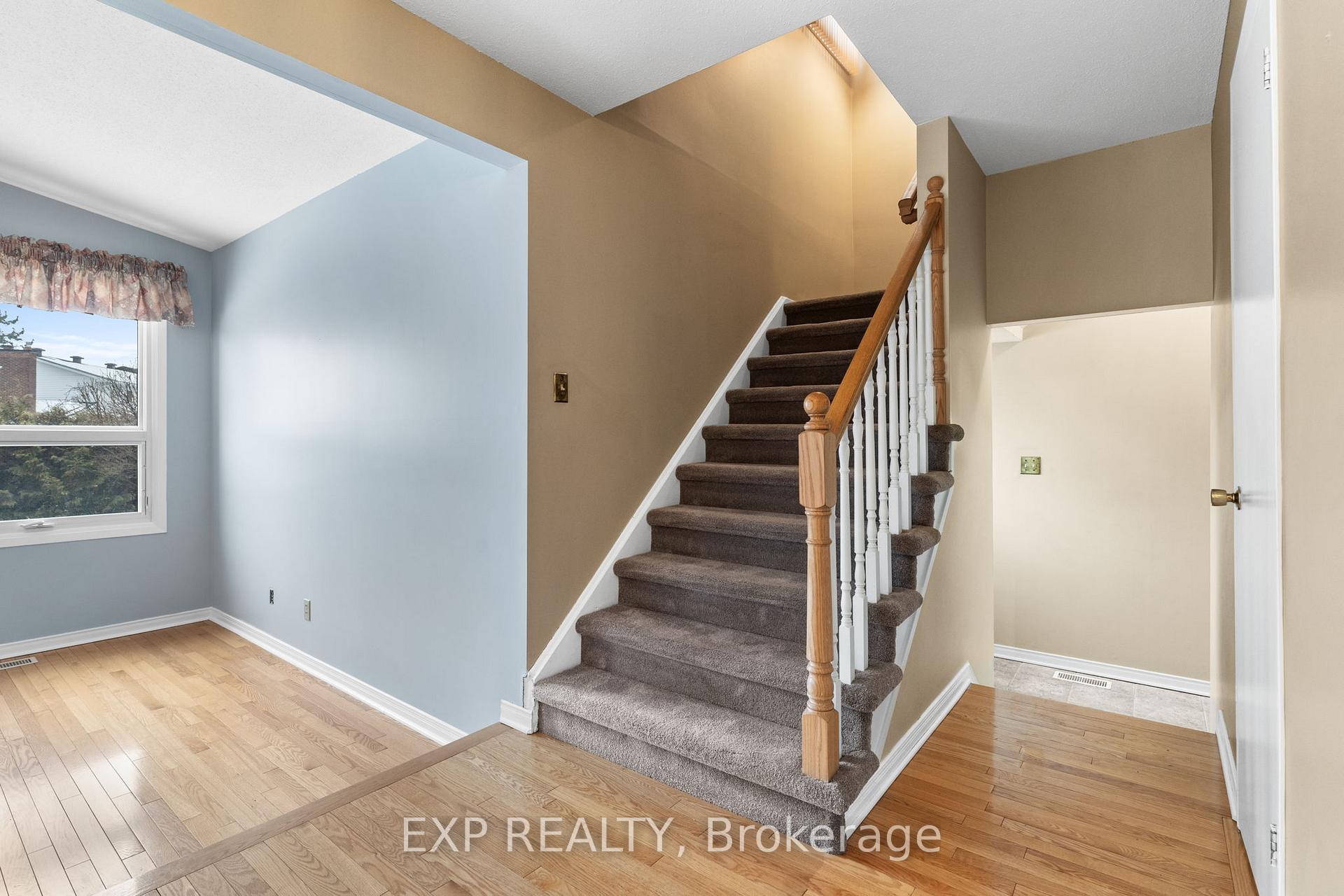 Photo 22 of 9 Fieldgate Drive, Ottawa, Barrhaven - Knollsbrook — HOMEH