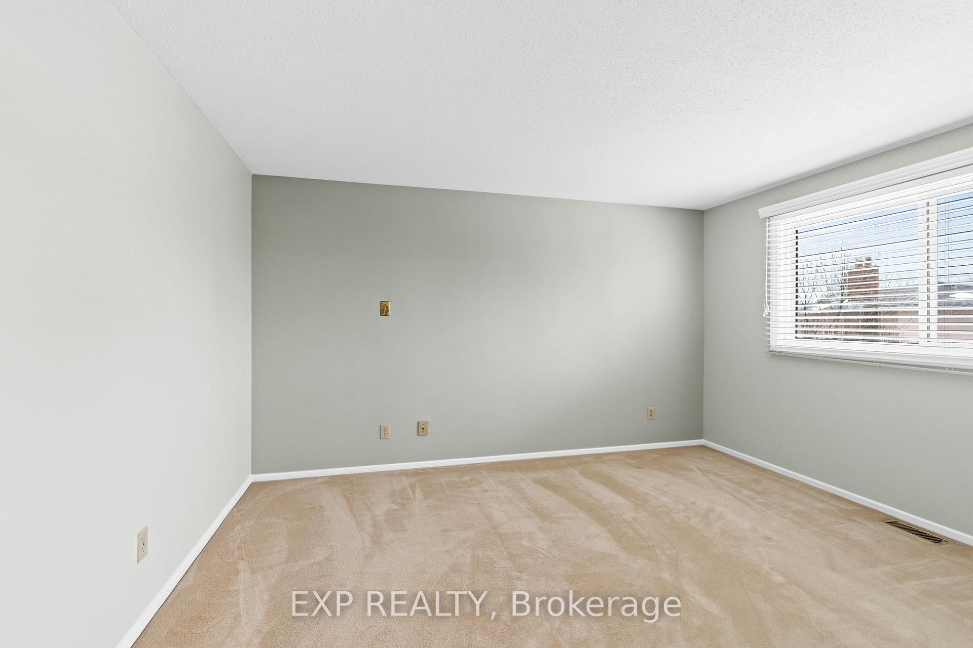 Photo 24 of 9 Fieldgate Drive, Ottawa, Barrhaven - Knollsbrook — HOMEH