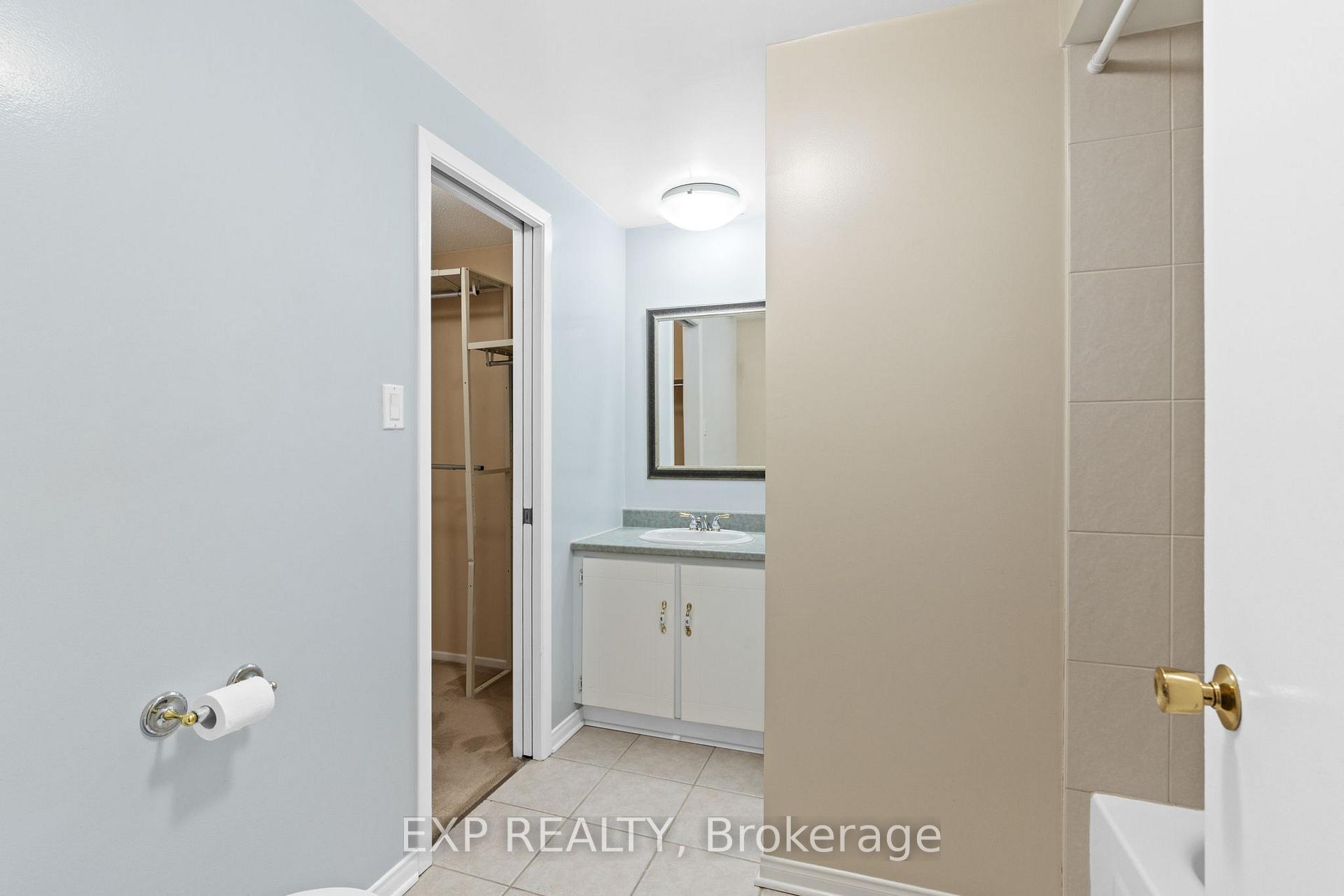 Photo 26 of 9 Fieldgate Drive, Ottawa, Barrhaven - Knollsbrook — HOMEH