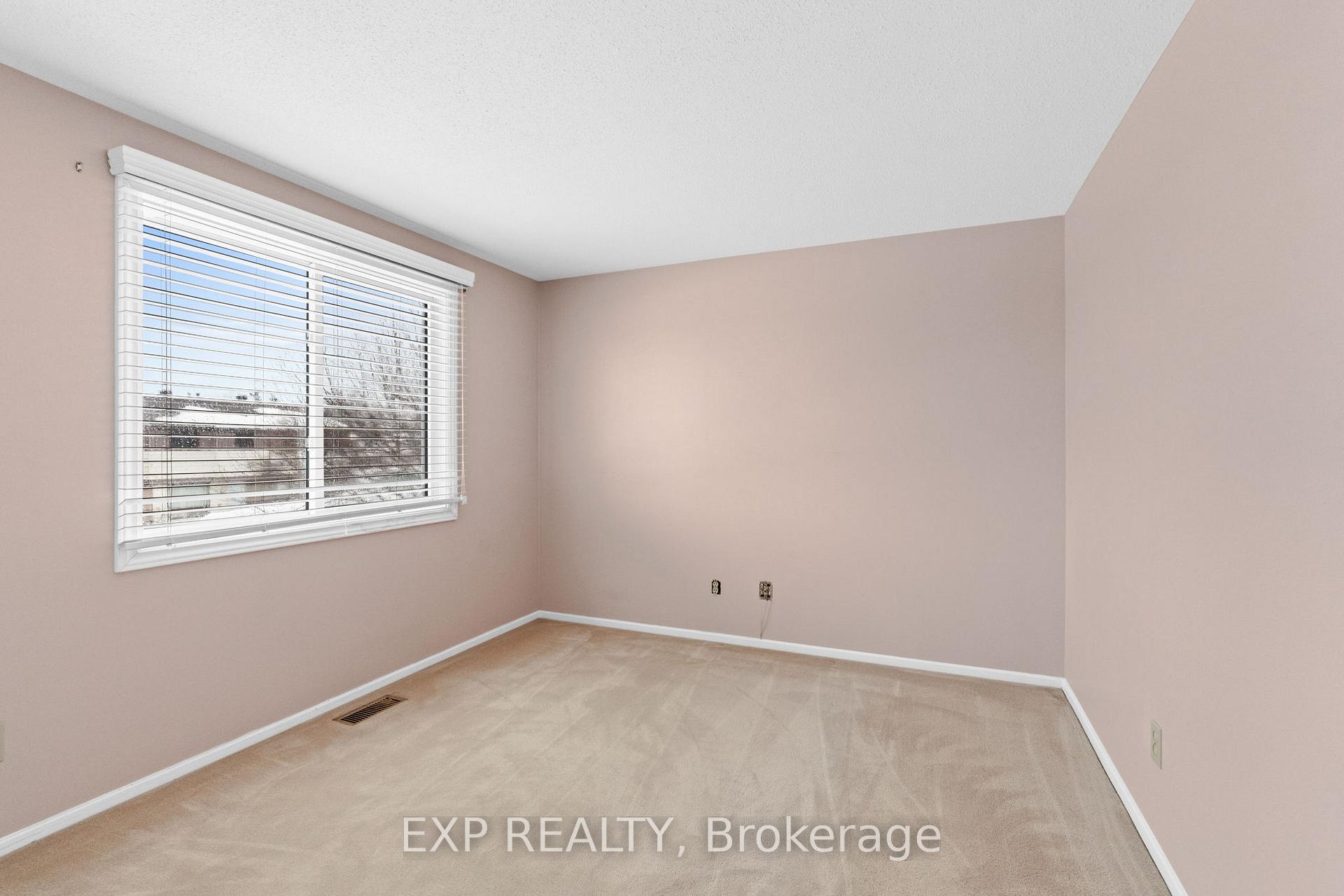 Photo 29 of 9 Fieldgate Drive, Ottawa, Barrhaven - Knollsbrook — HOMEH